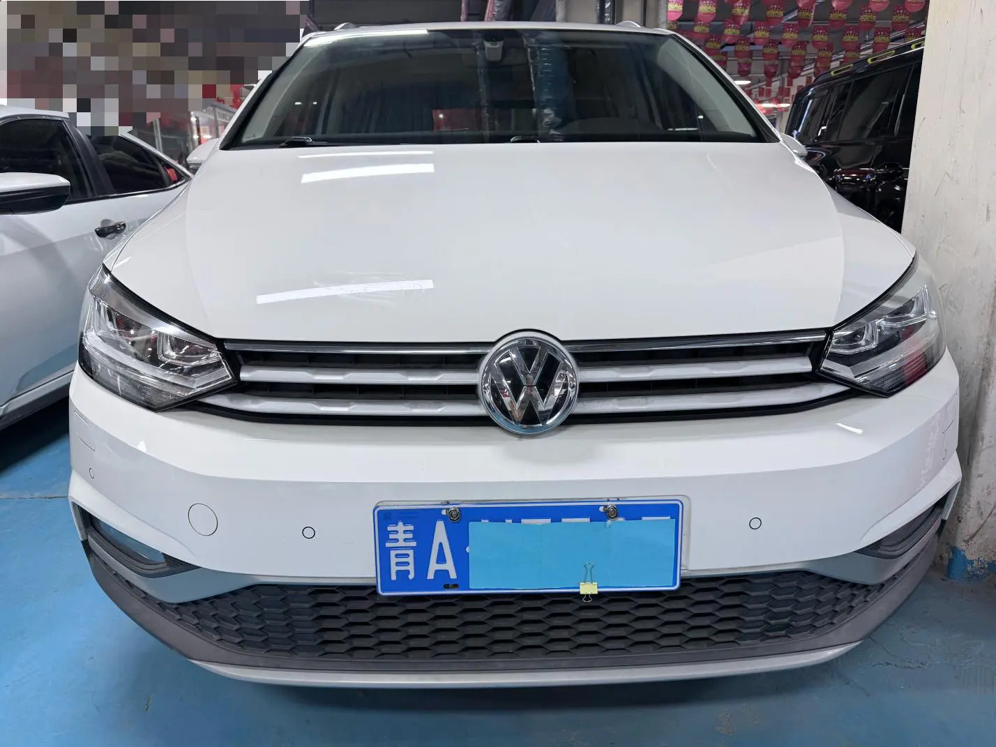 Volkswagen Touran L  из Китая