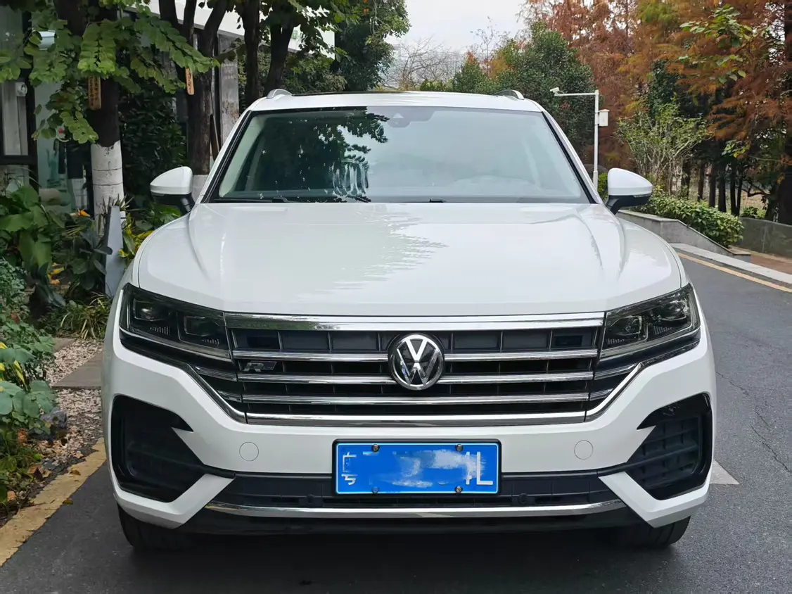 Volkswagen Touareg  из Китая