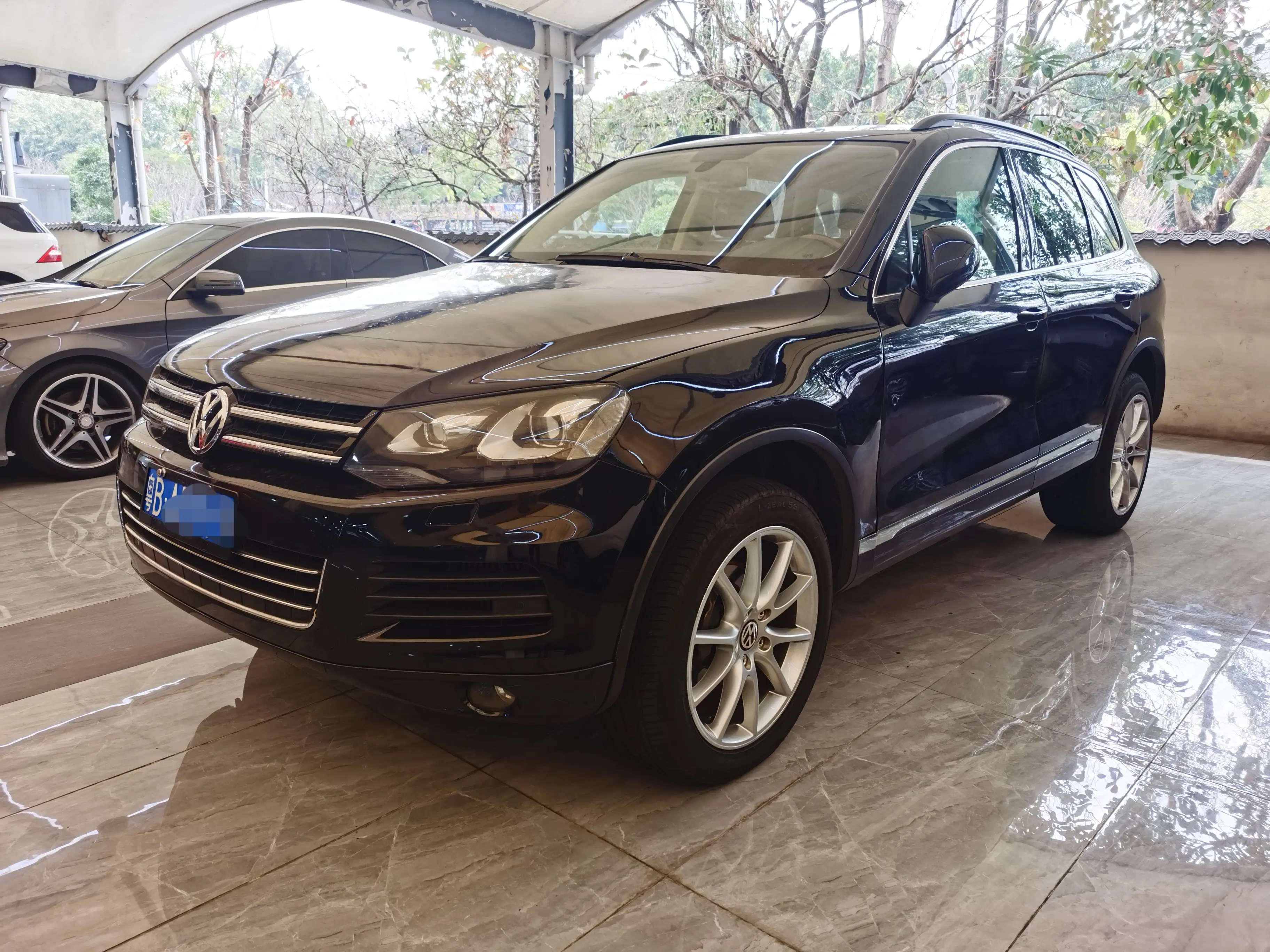 Volkswagen Touareg  из Китая