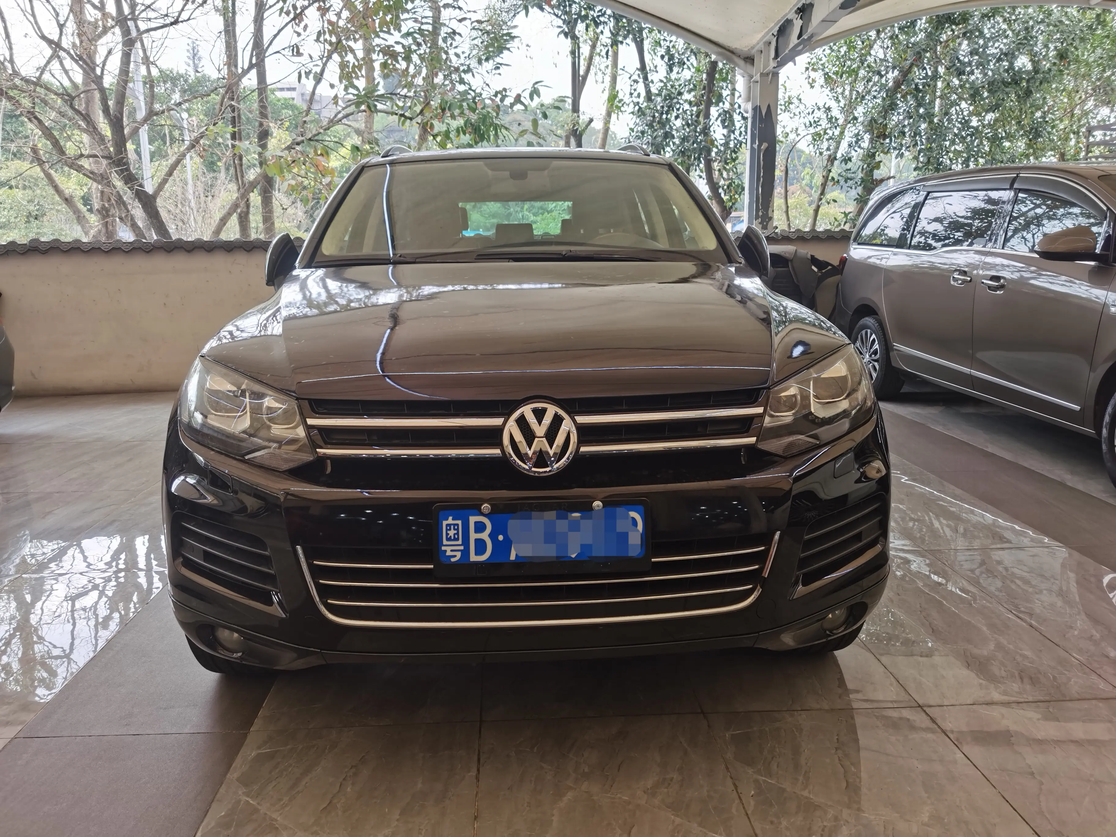 Volkswagen Touareg  из Китая