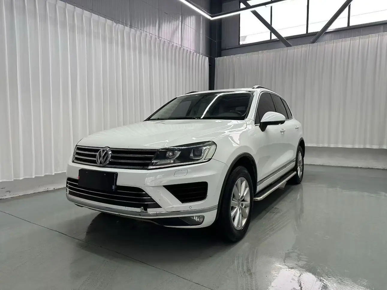 Volkswagen Touareg  из Китая