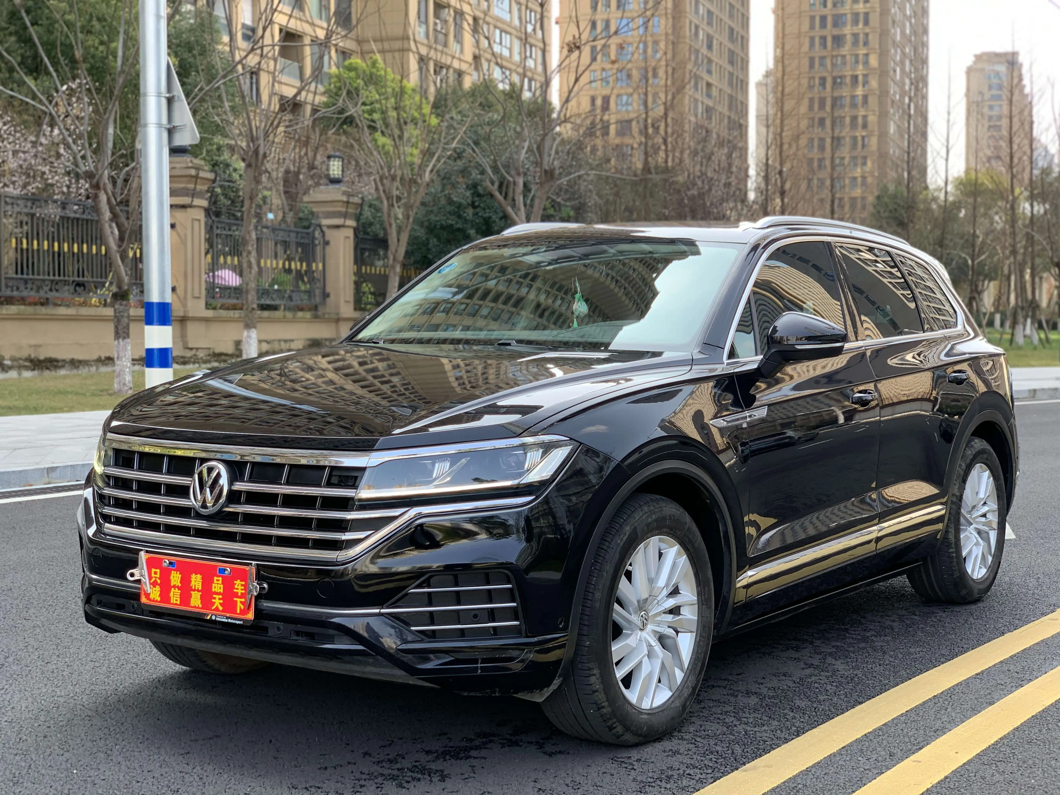 Volkswagen Touareg  из Китая