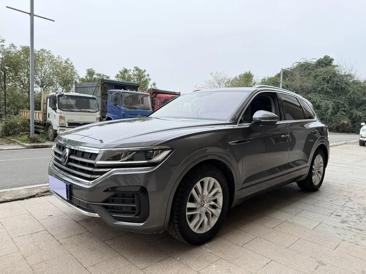Volkswagen Touareg  из Китая