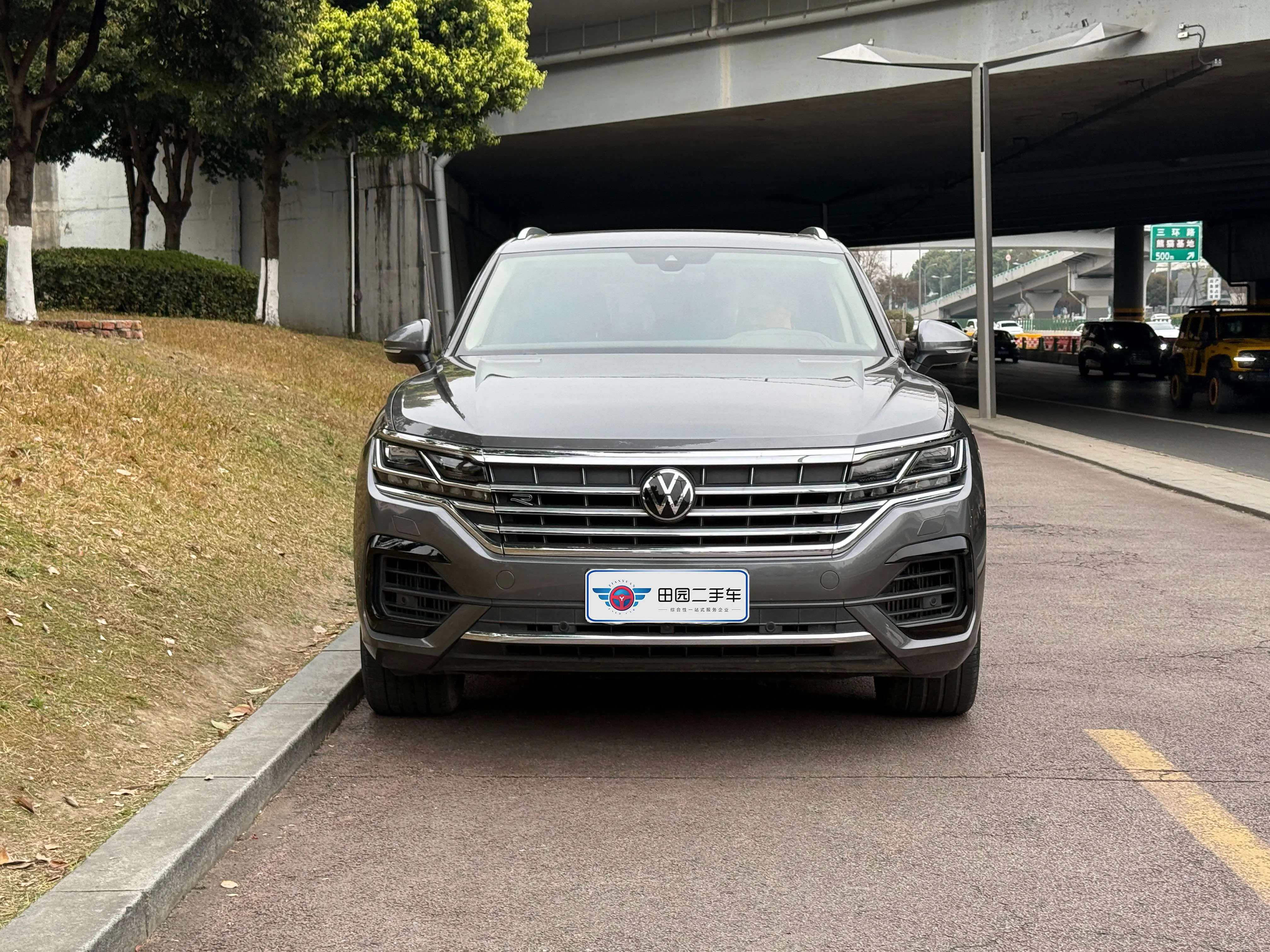 Volkswagen Touareg  из Китая