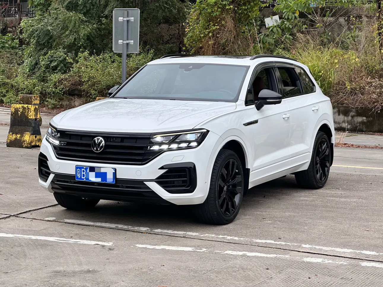 Volkswagen Touareg  из Китая