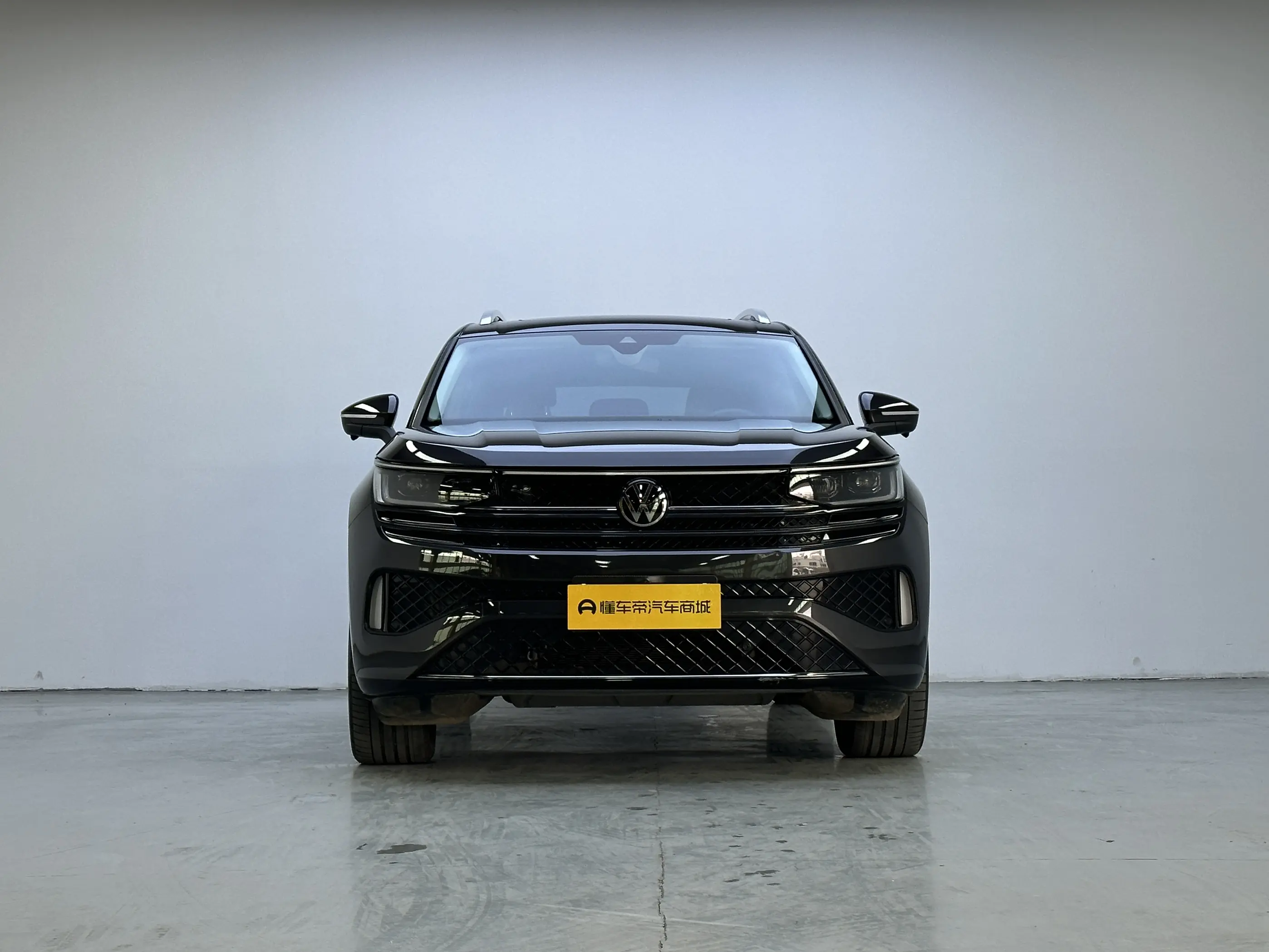 Volkswagen Patrol  из Китая