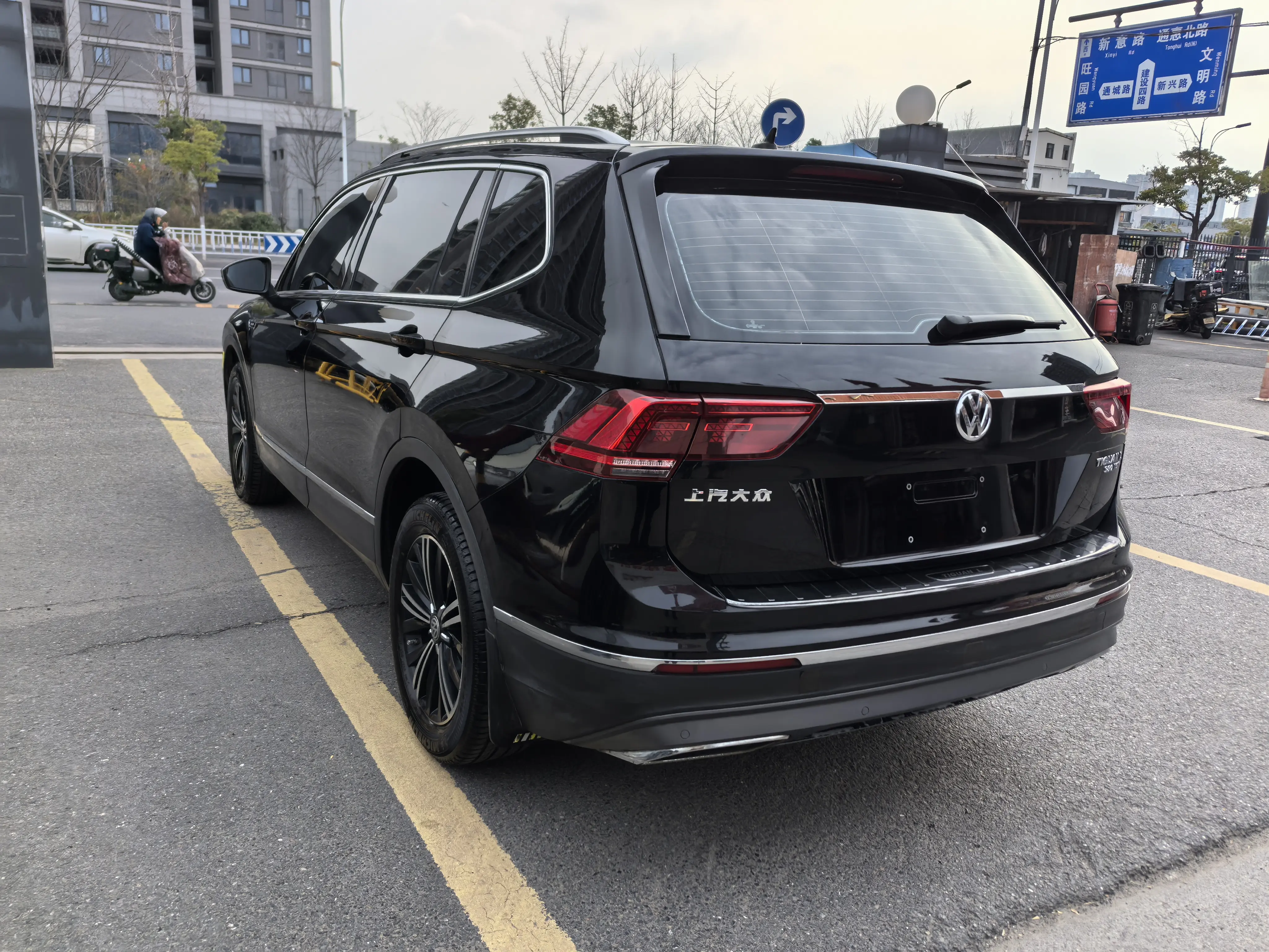 Volkswagen Tiguan L  из Китая