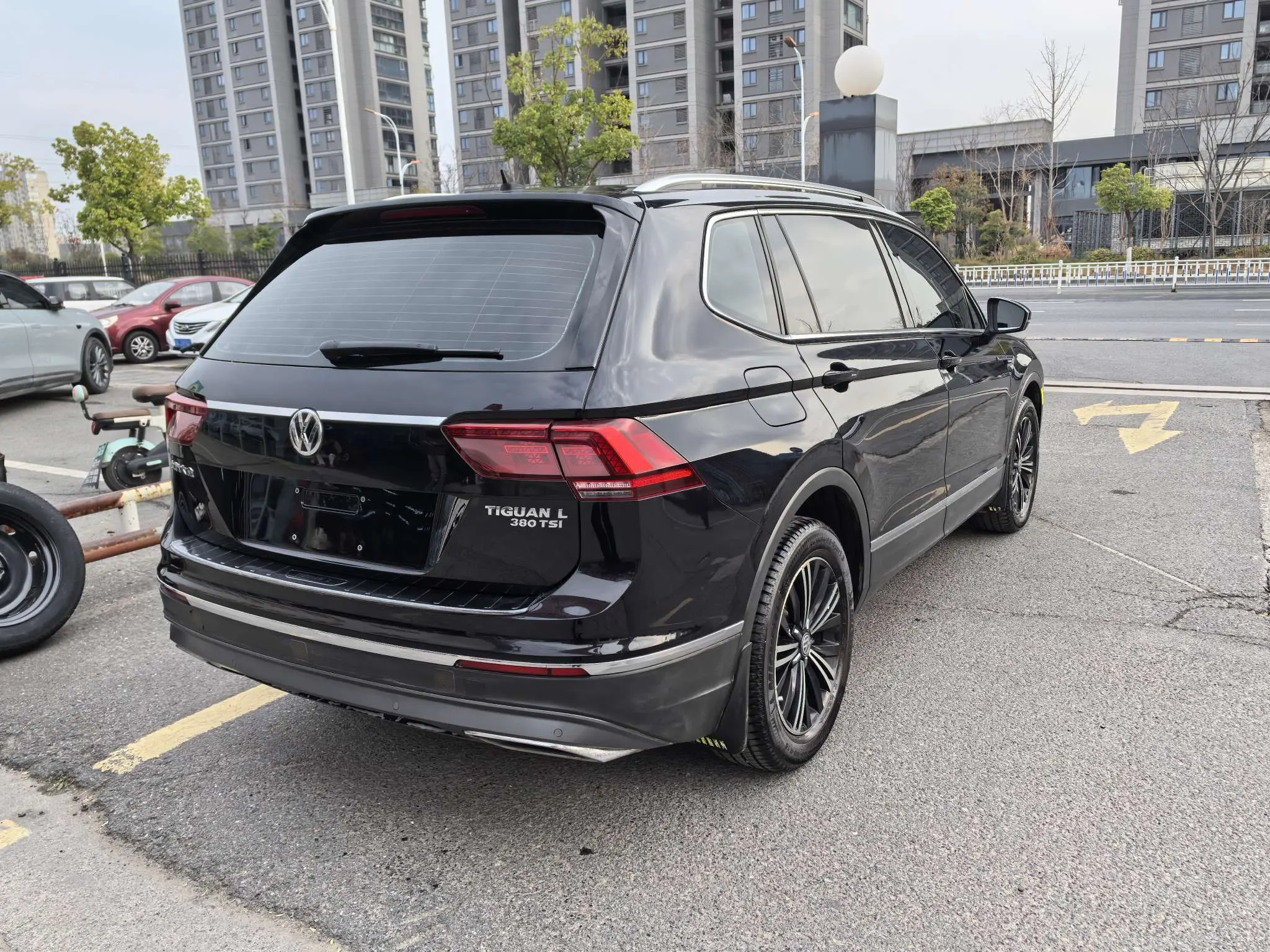 Volkswagen Tiguan L  из Китая