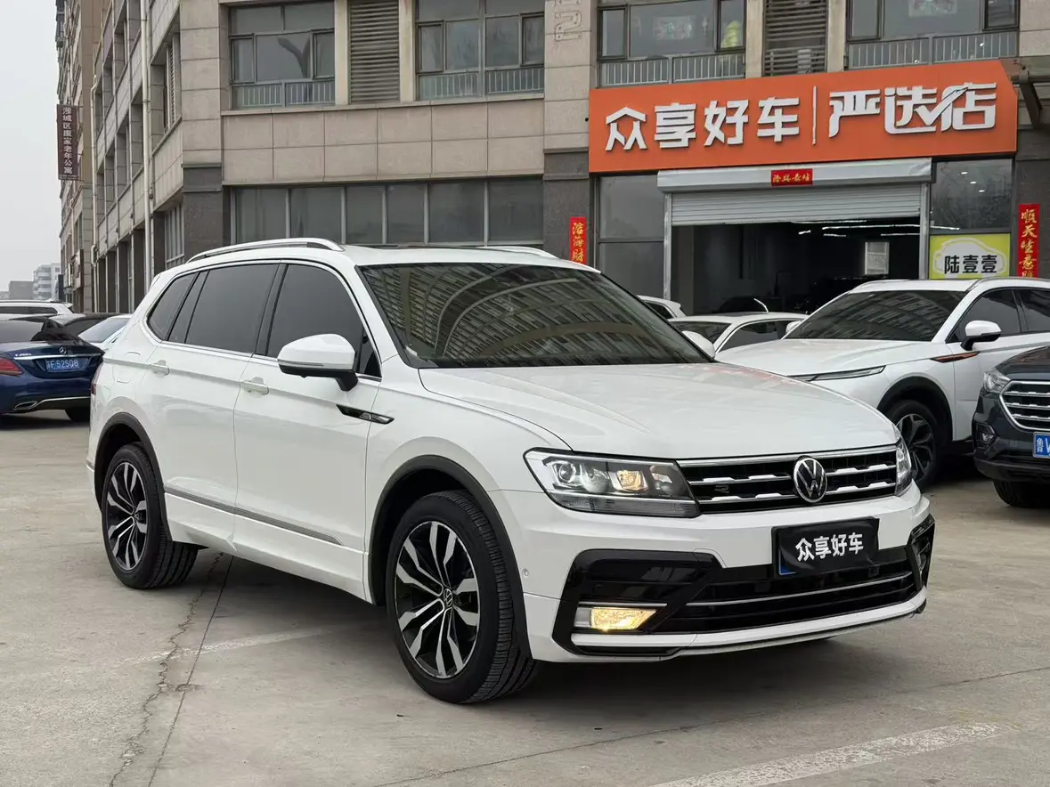 Volkswagen Tiguan L  из Китая