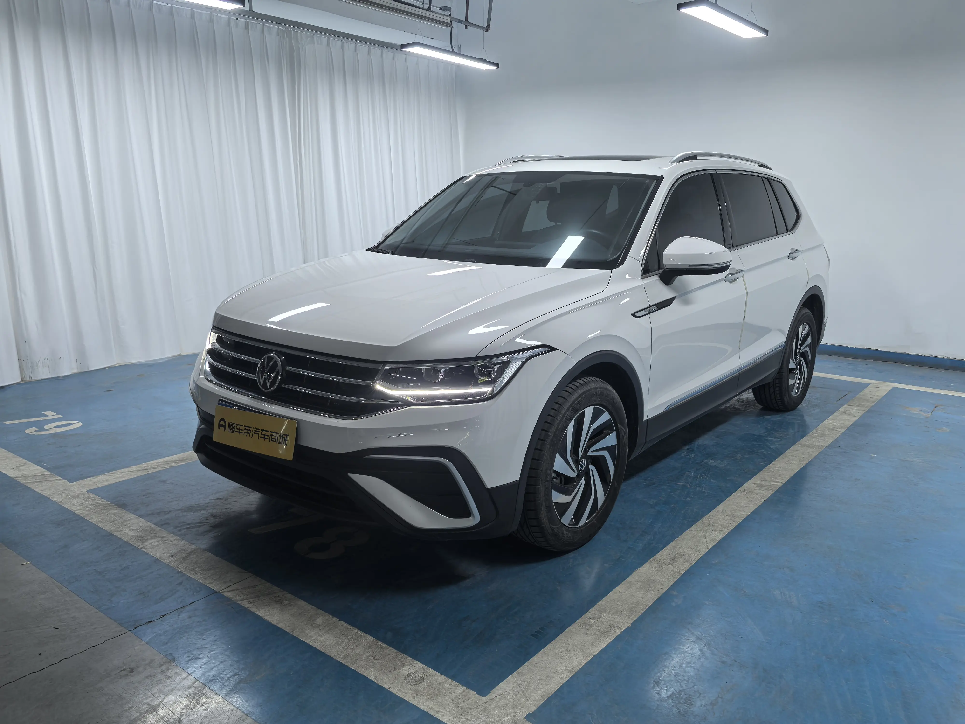 Volkswagen Tiguan L  из Китая