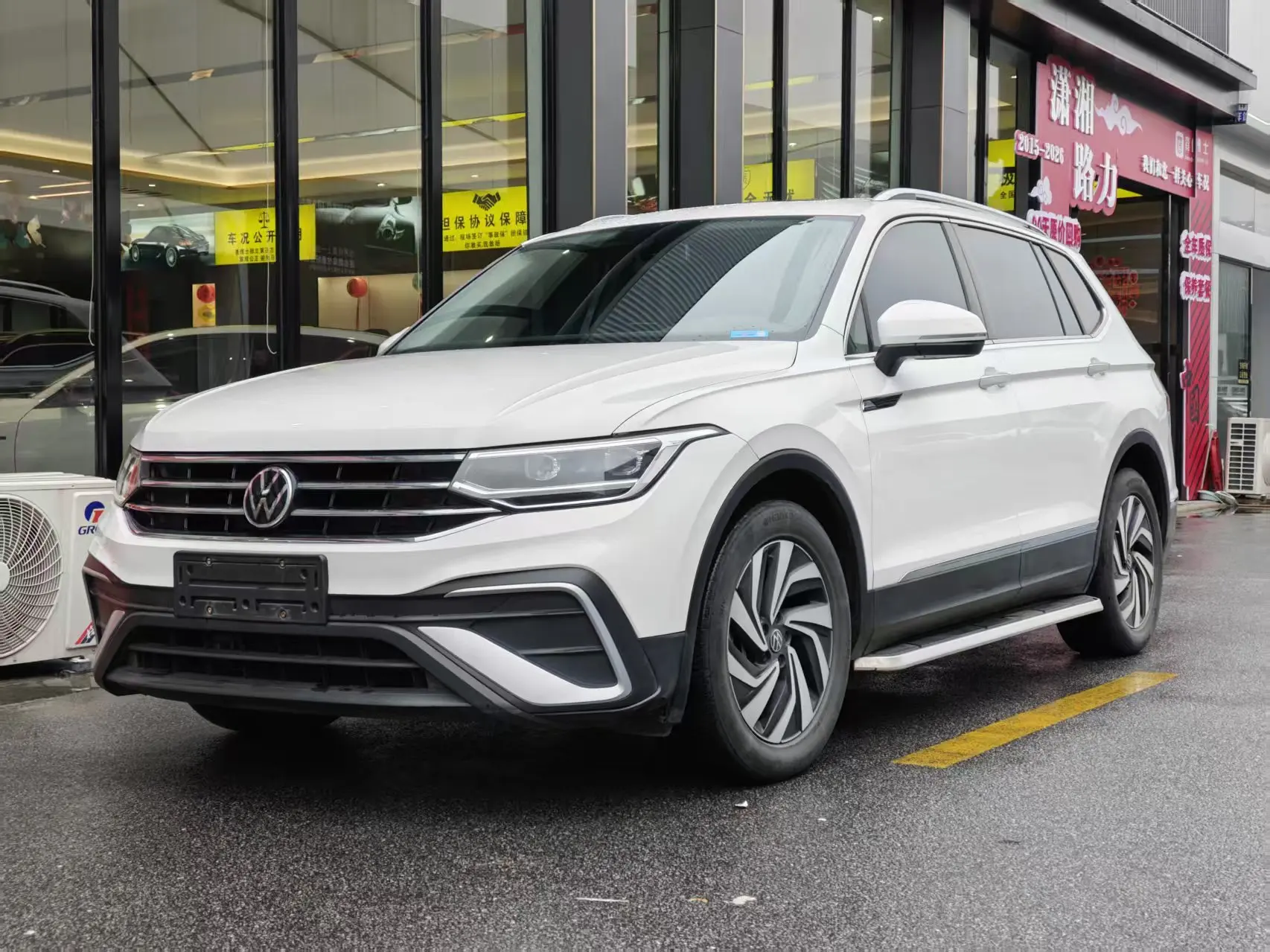 Volkswagen Tiguan L  из Китая