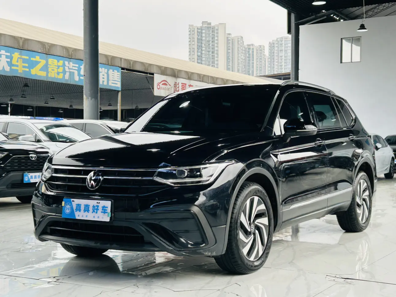 Volkswagen Tiguan L  из Китая