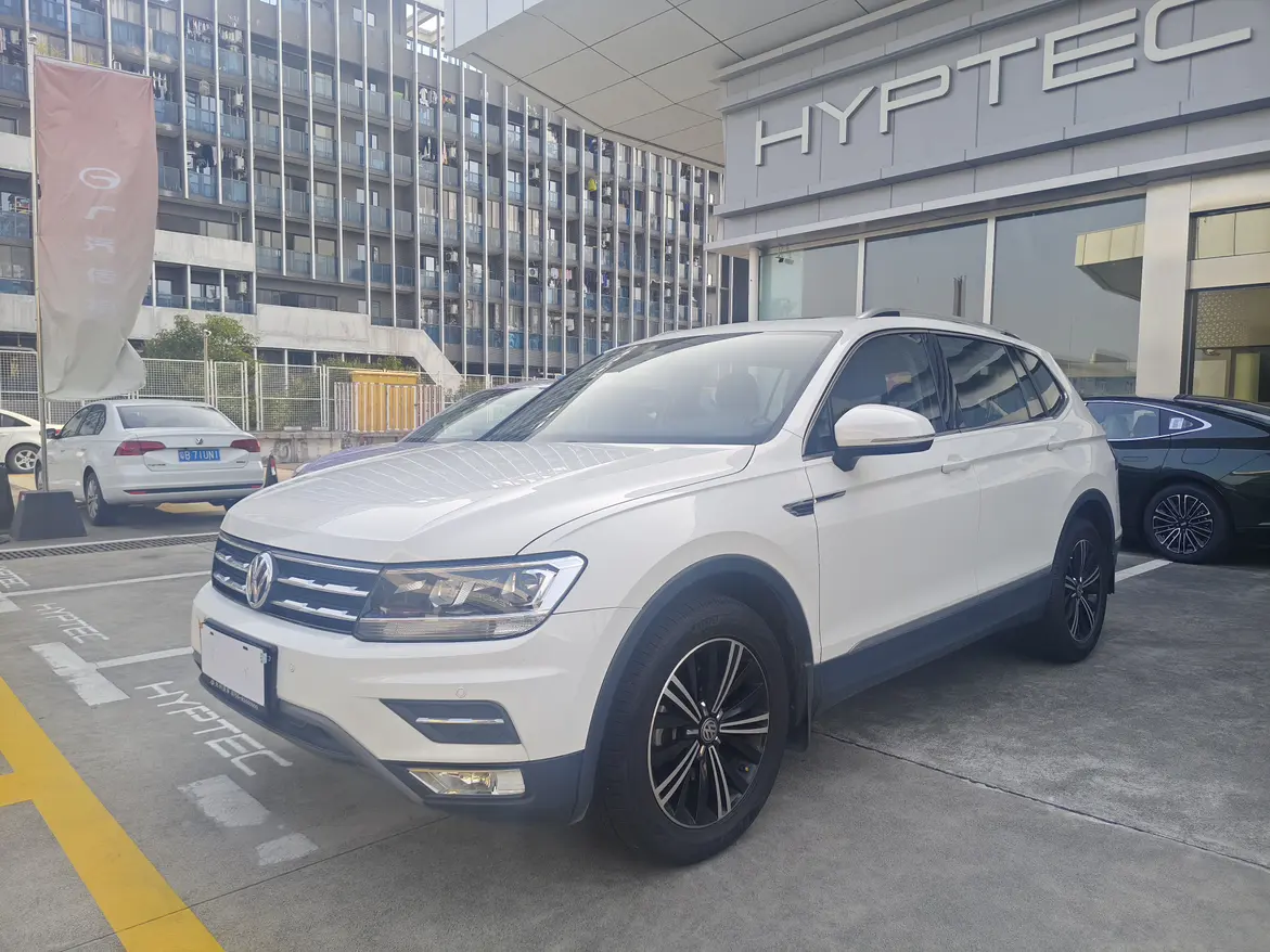 Volkswagen Tiguan L  из Китая