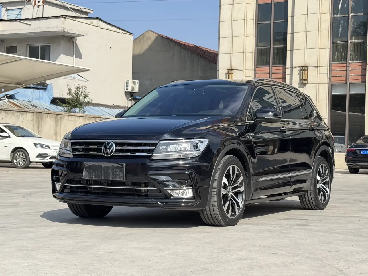 Volkswagen Tiguan L  из Китая