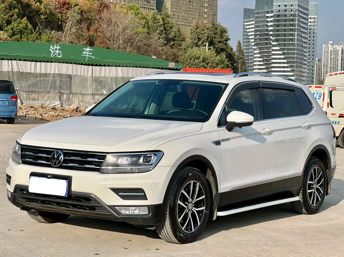 Volkswagen Tiguan L  из Китая