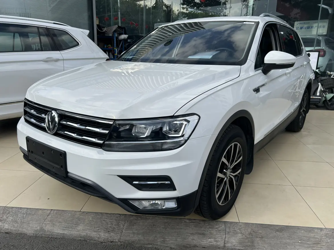 Volkswagen Tiguan L  из Китая