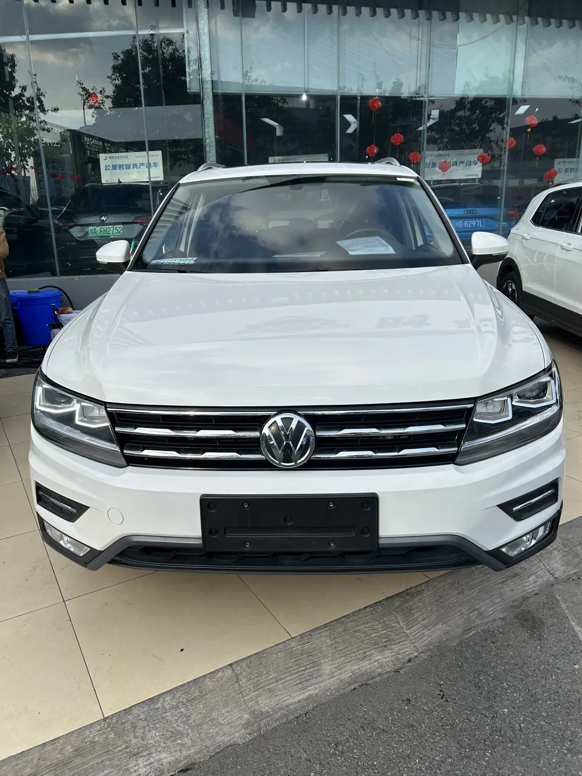 Volkswagen Tiguan L  из Китая