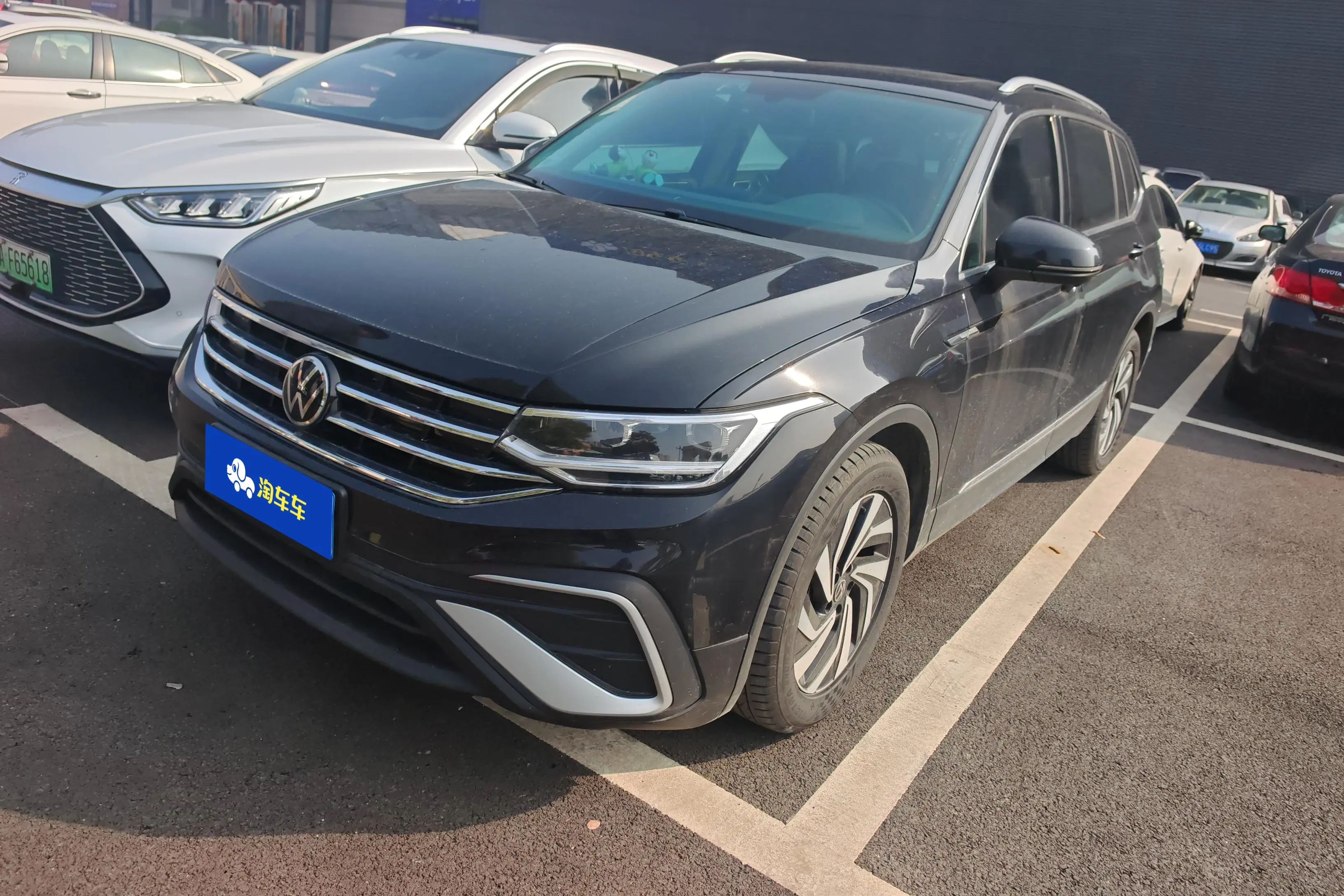 Volkswagen Tiguan L  из Китая