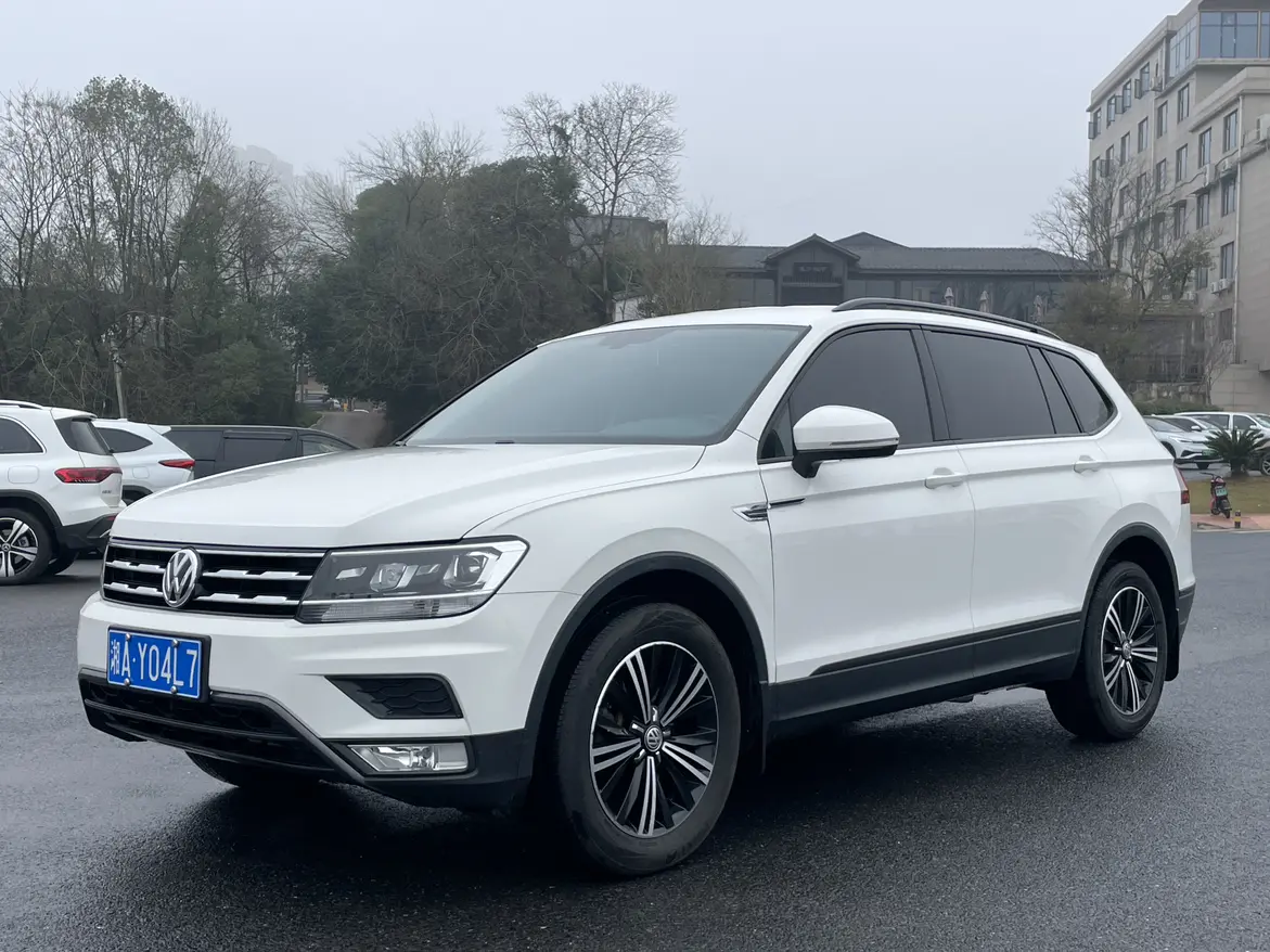 Volkswagen Tiguan L  из Китая