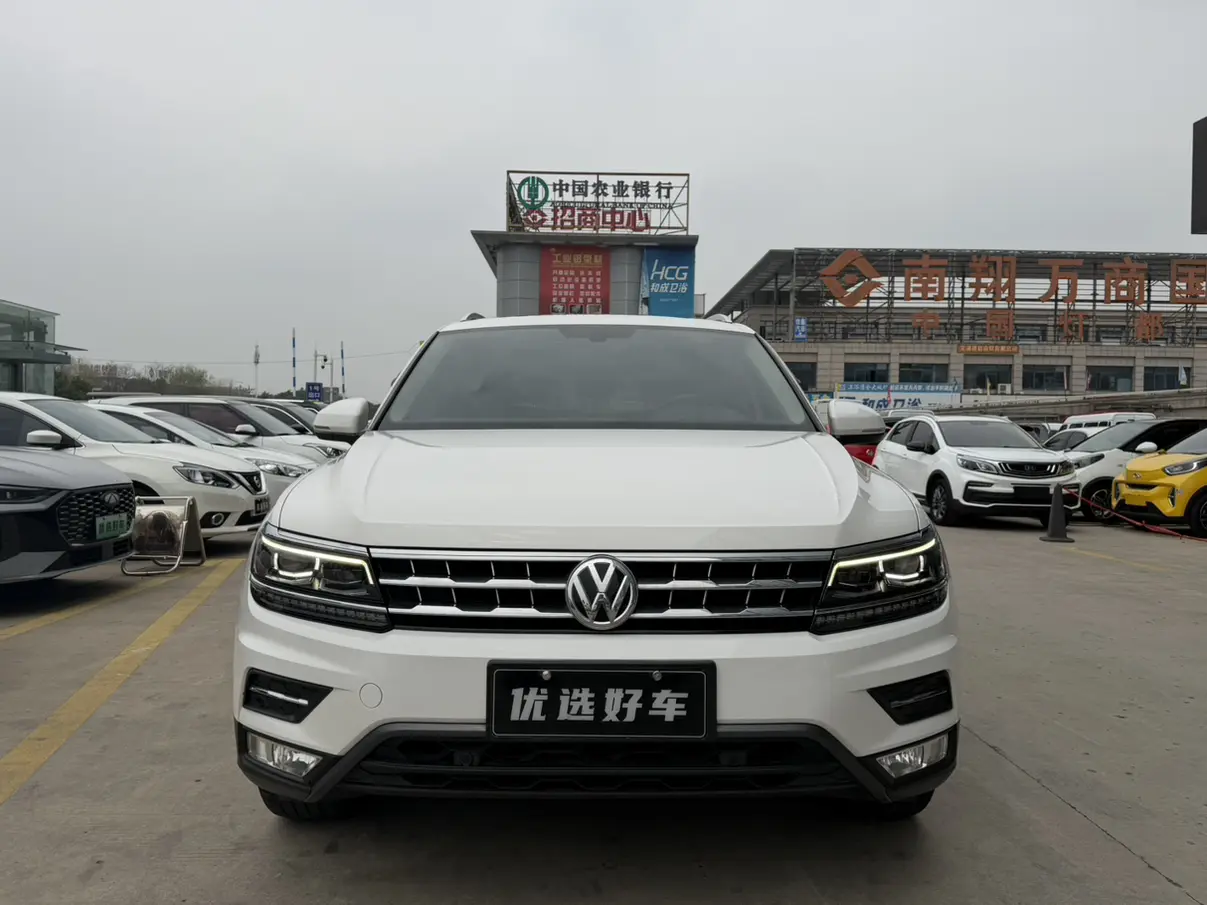 Volkswagen Tiguan L  из Китая