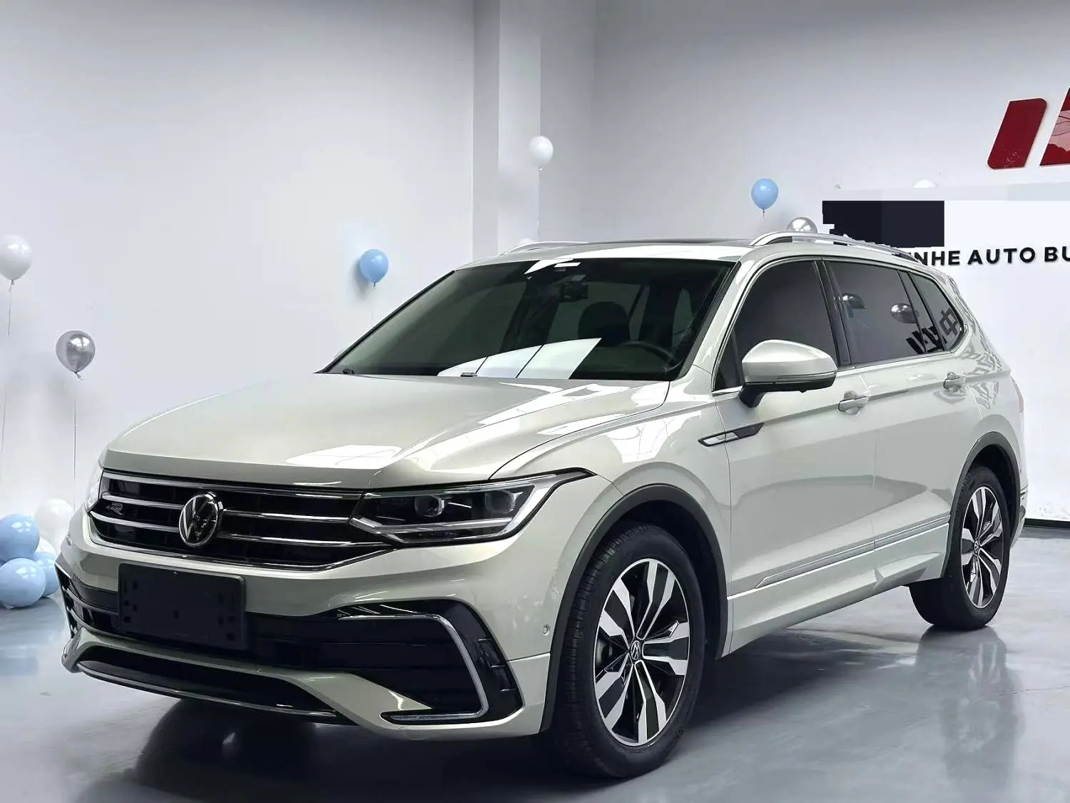 Volkswagen Tiguan L  из Китая