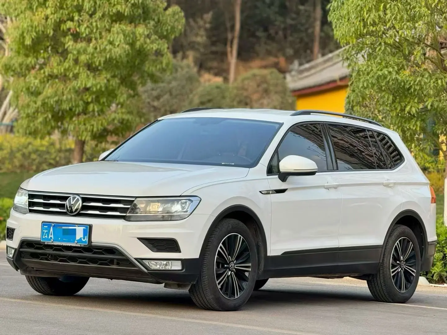 Volkswagen Tiguan L  из Китая