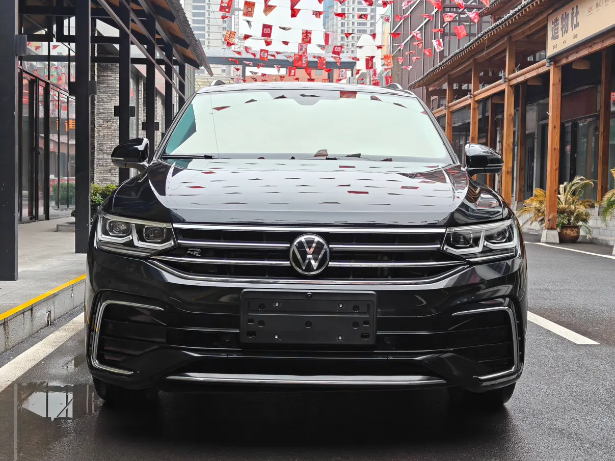 Volkswagen Tiguan L  из Китая