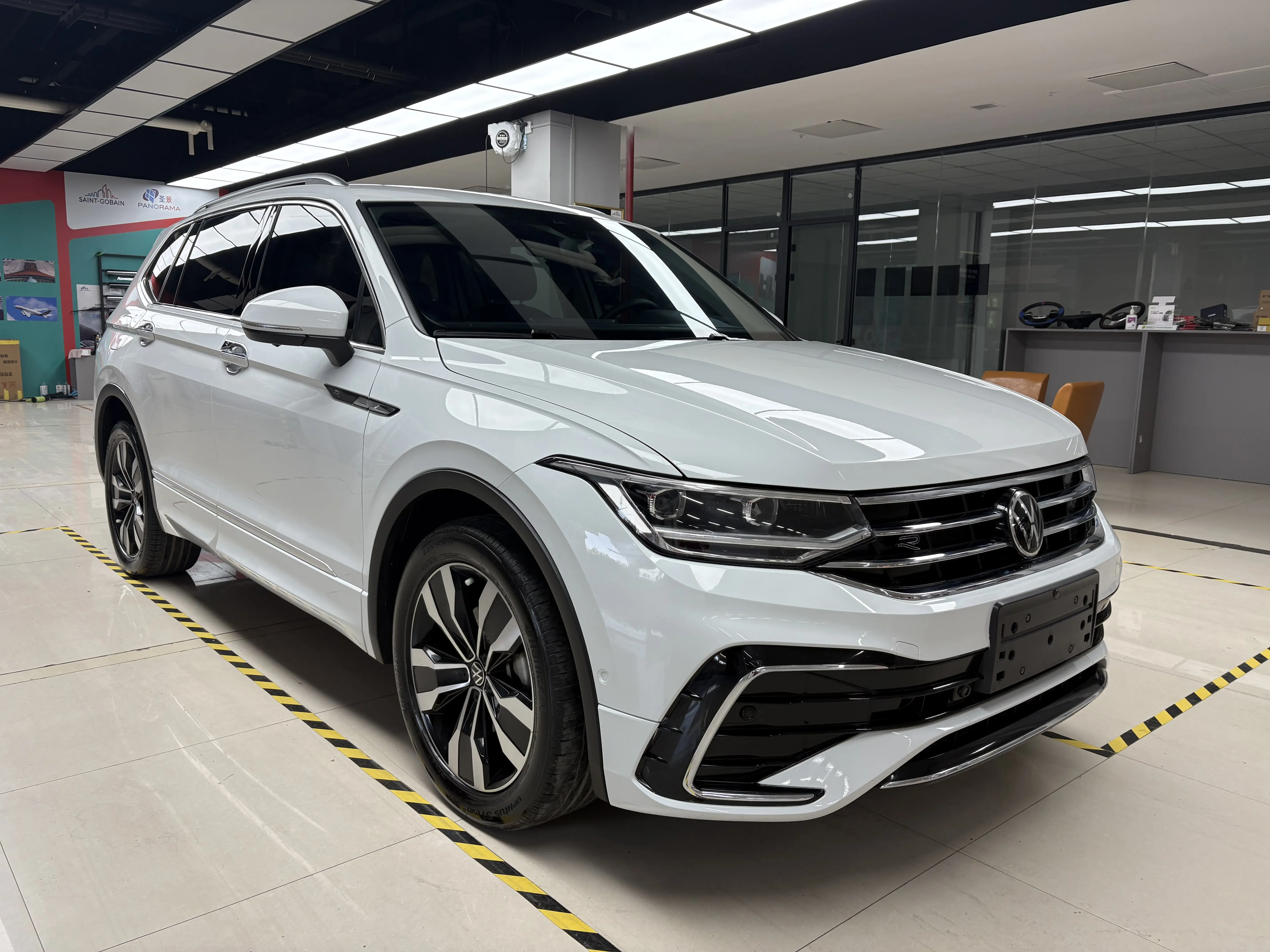 Volkswagen Tiguan L  из Китая