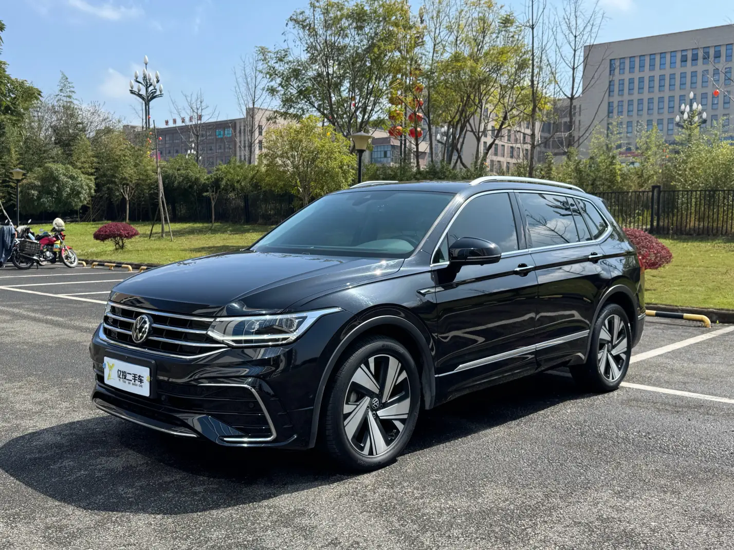 Volkswagen Tiguan L  из Китая