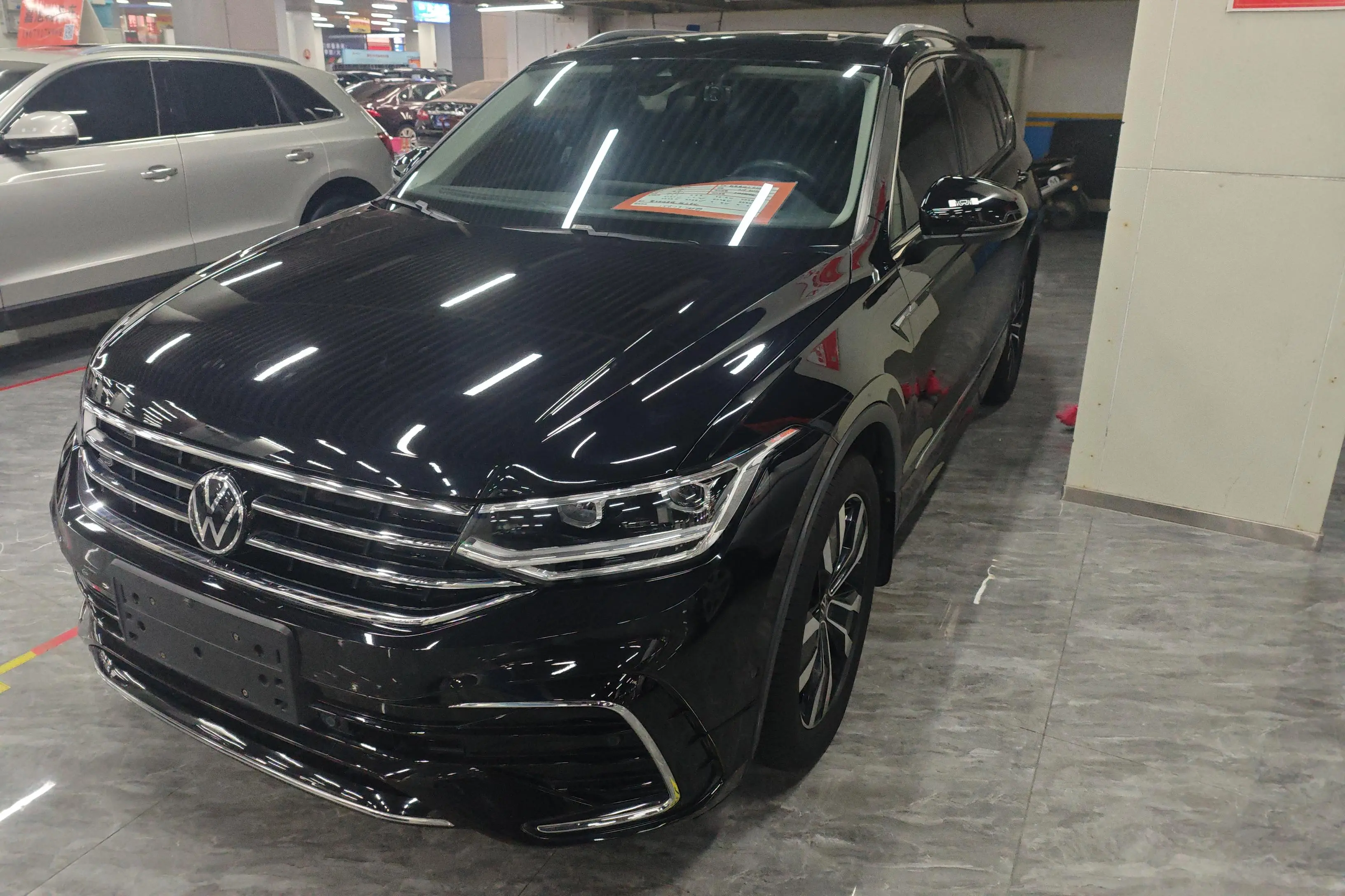 Volkswagen Tiguan L  из Китая