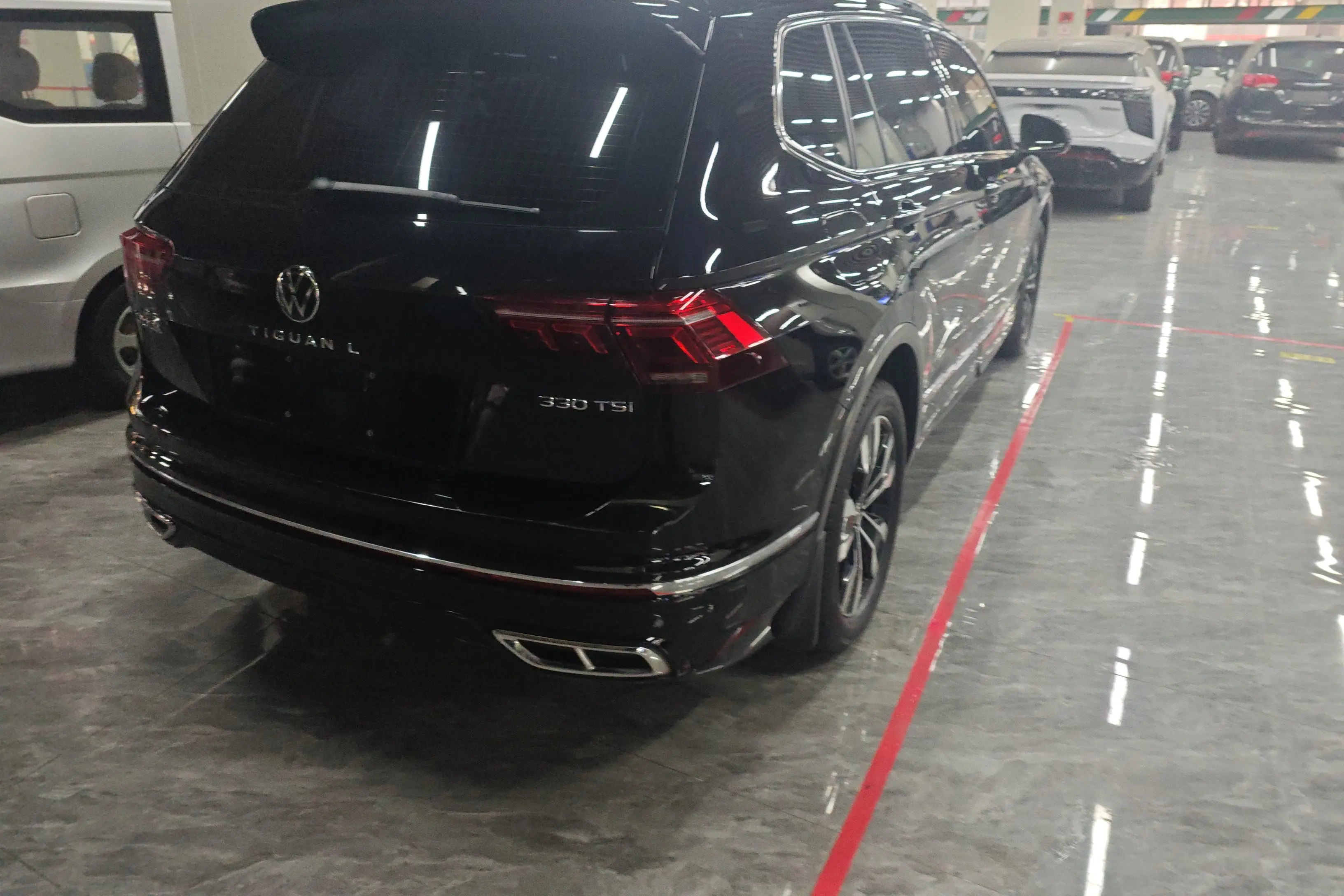 Volkswagen Tiguan L  из Китая