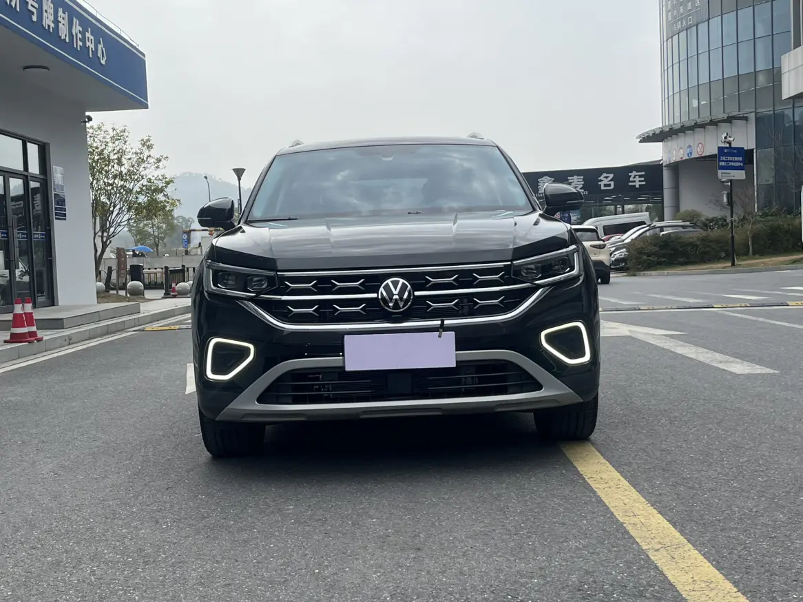 Volkswagen Tayron  из Китая