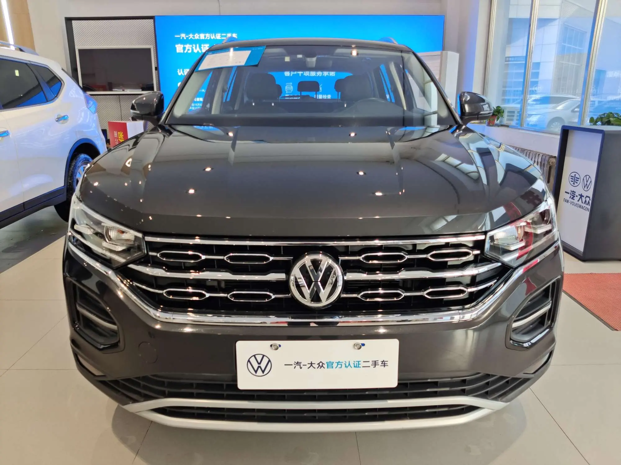 Volkswagen Tayron  из Китая