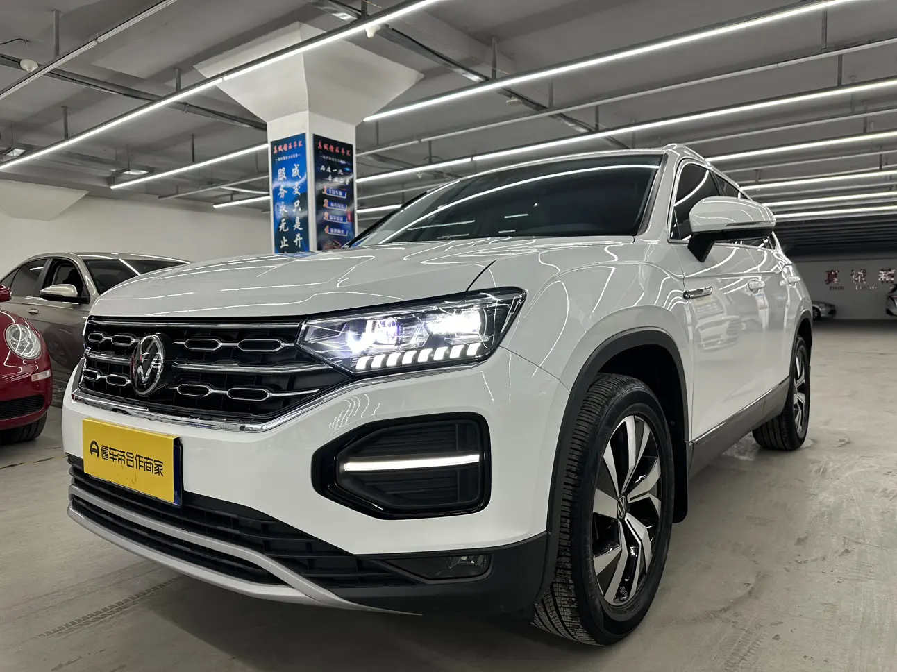 Volkswagen Tayron  из Китая