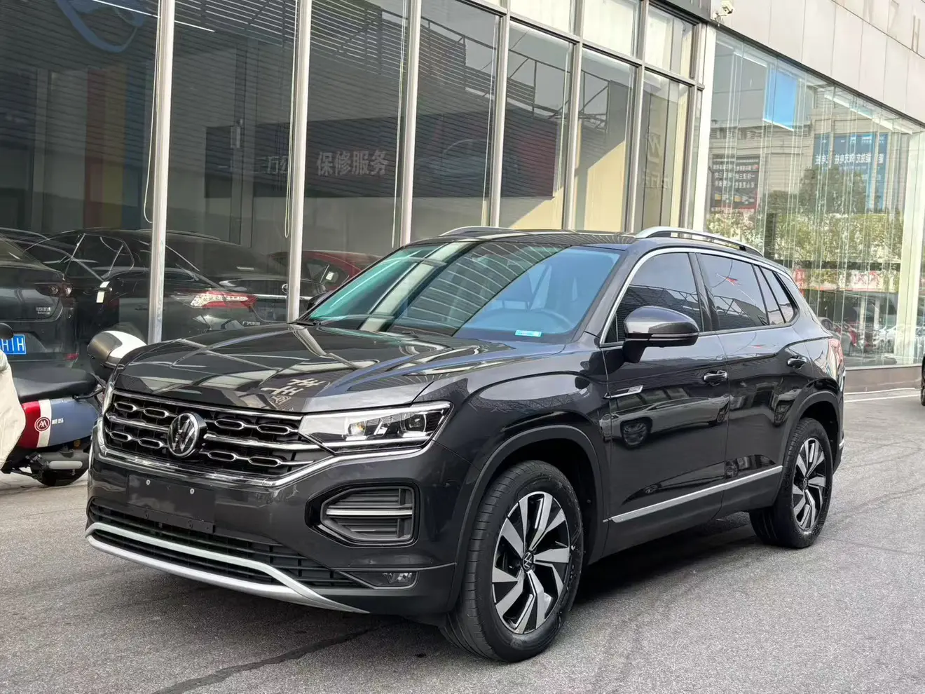 Volkswagen Tayron  из Китая