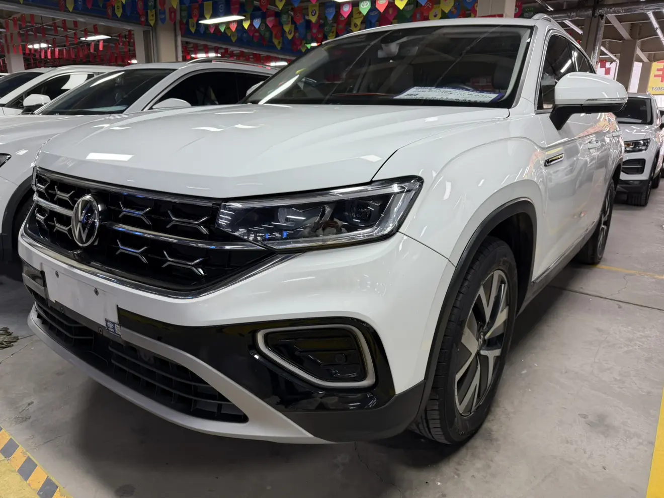 Volkswagen Tayron  из Китая