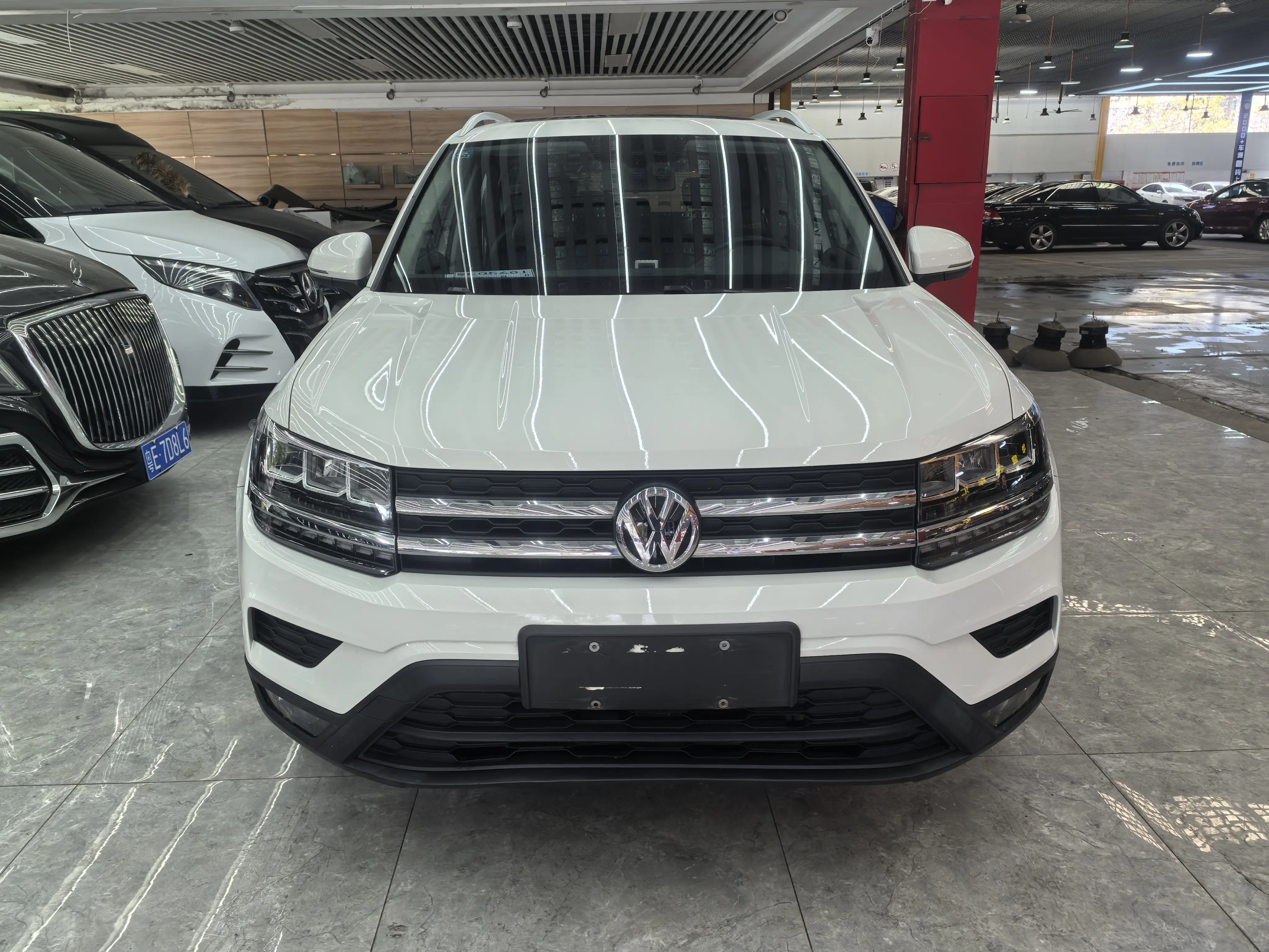 Volkswagen Tharu  из Китая