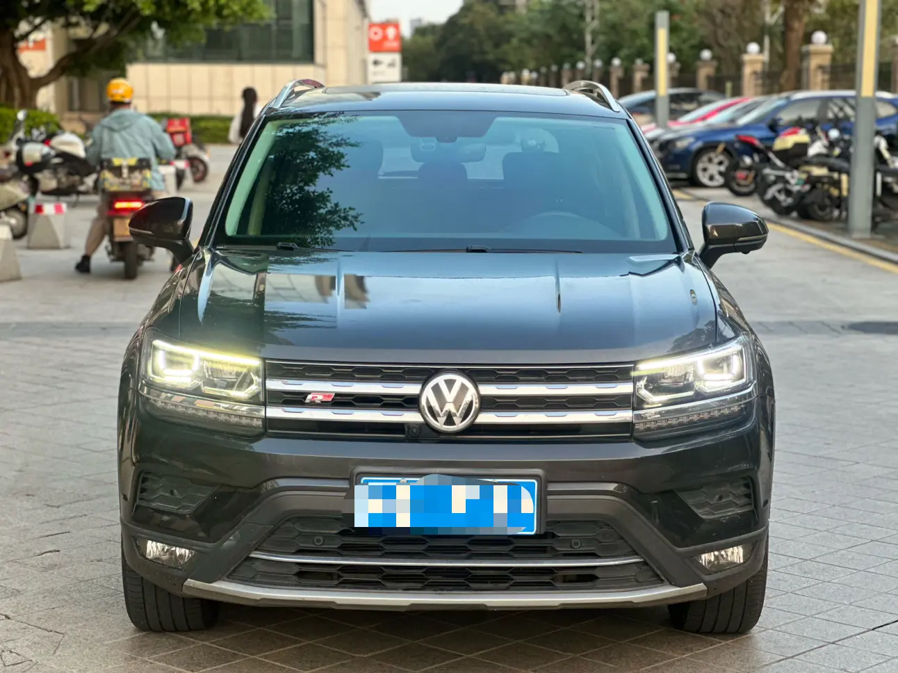 Volkswagen Tharu  из Китая