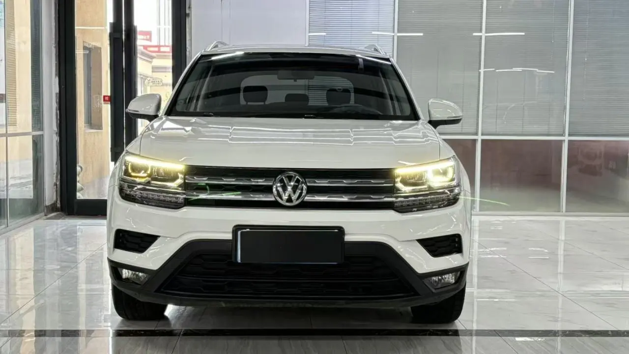 Volkswagen Tharu  из Китая