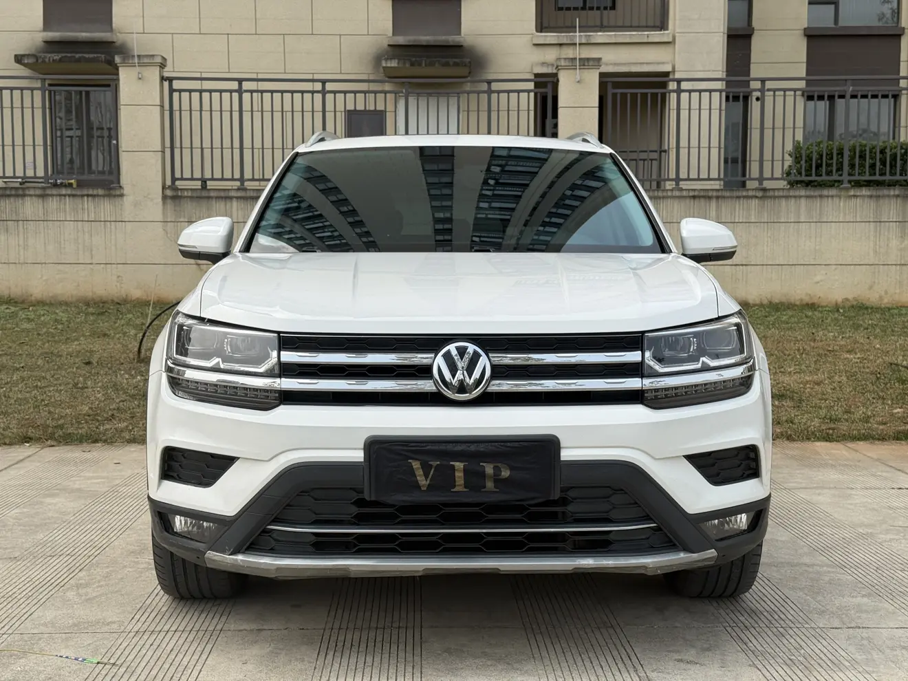 Volkswagen Tharu  из Китая