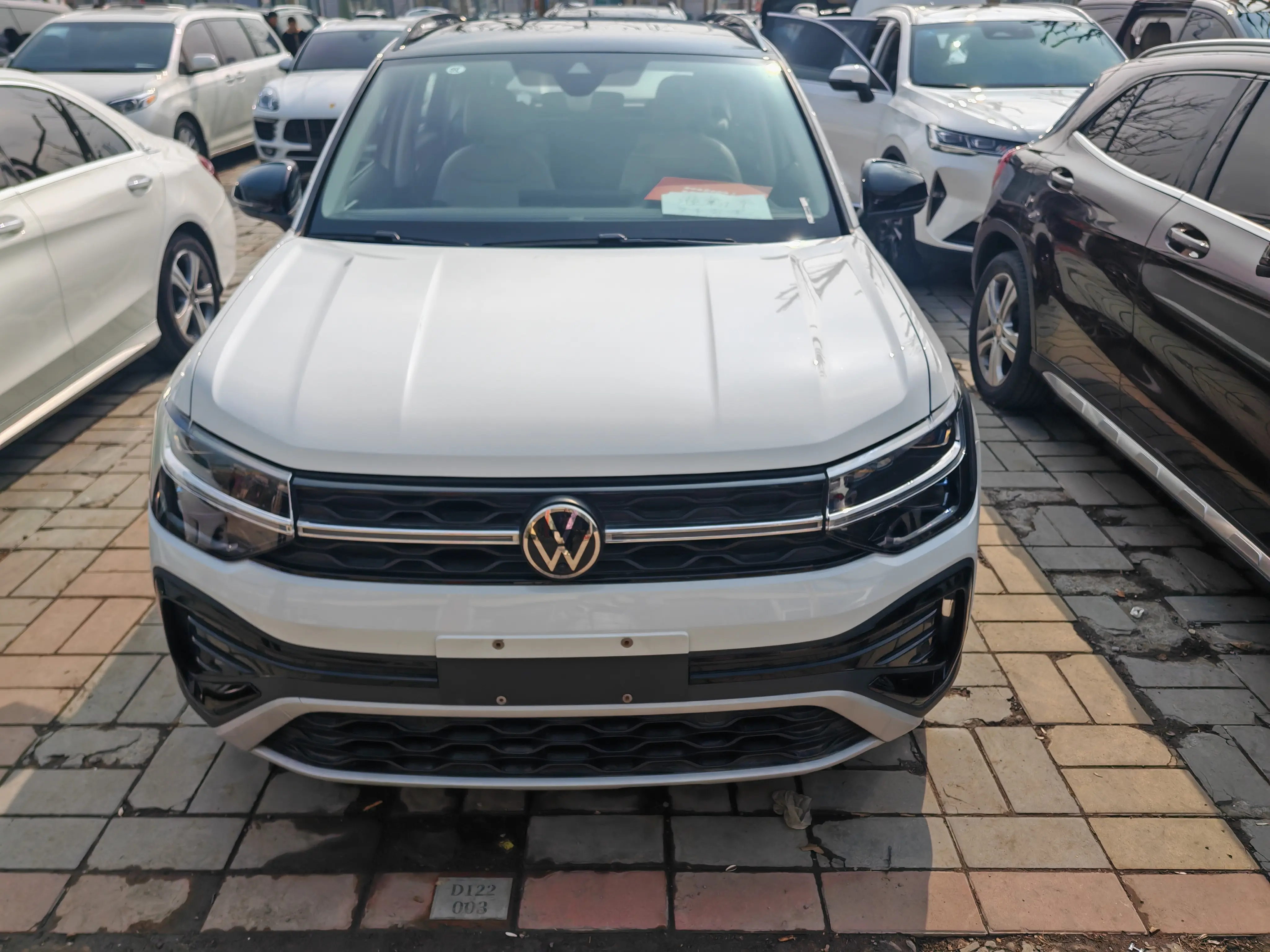 Volkswagen Tharu  из Китая