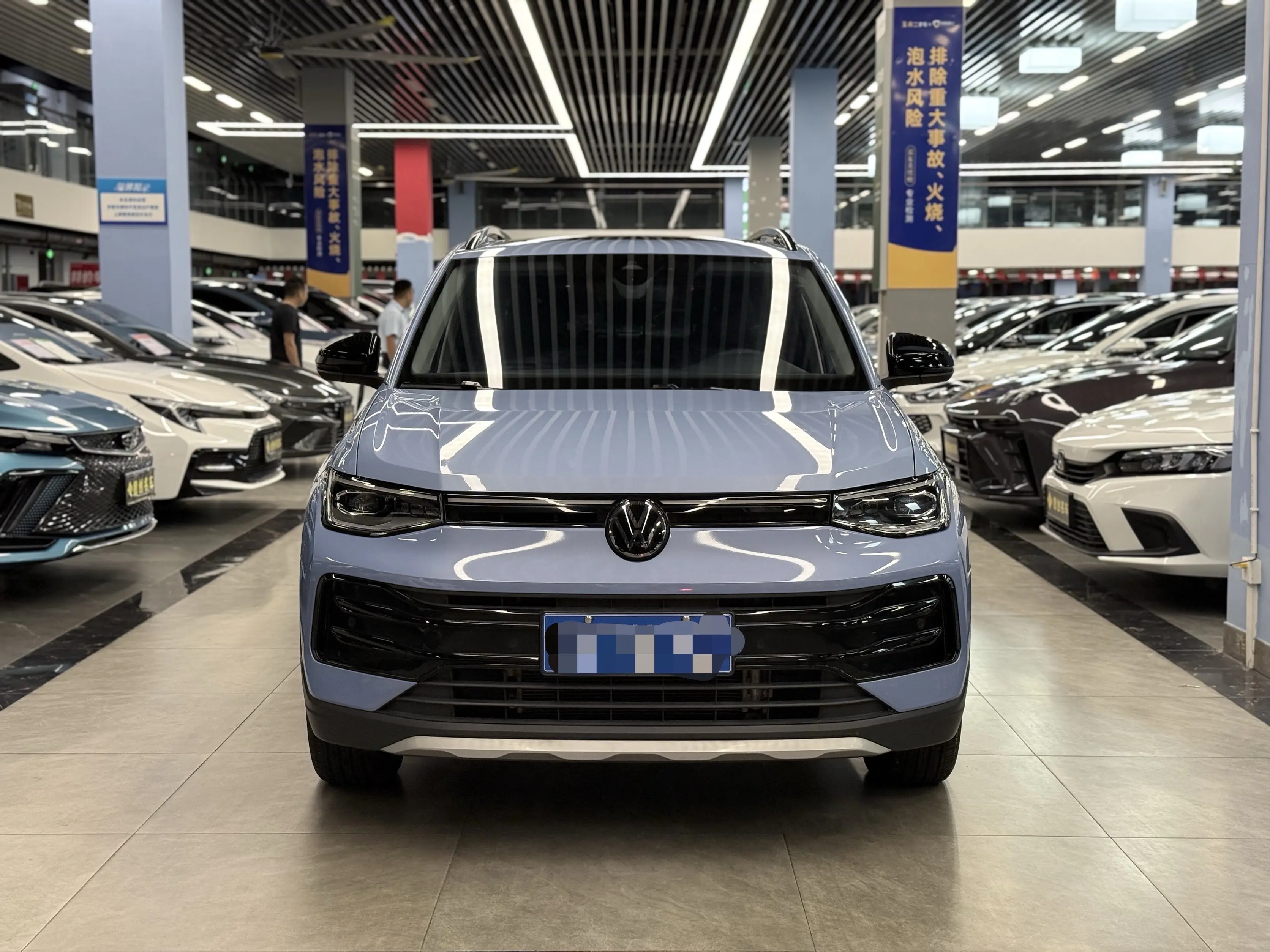 Volkswagen Tharu  из Китая