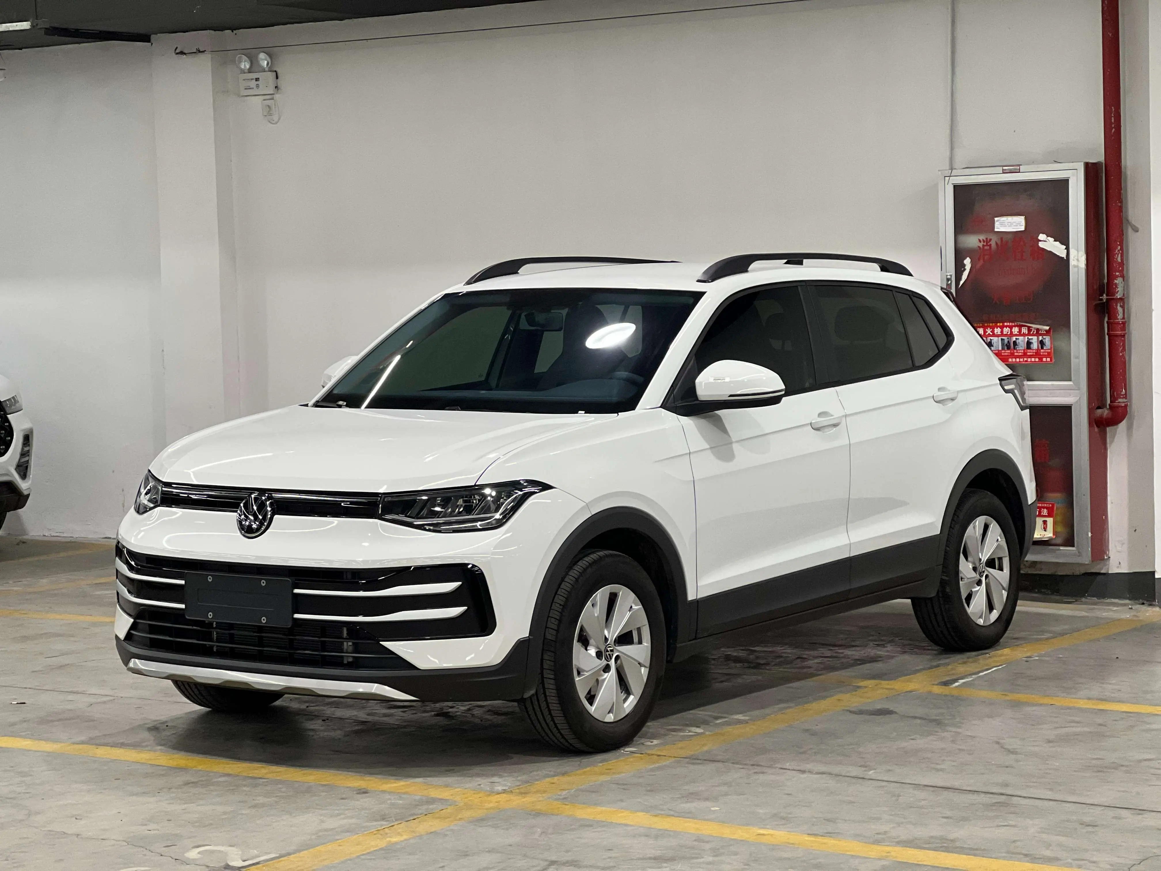 Volkswagen Tharu  из Китая