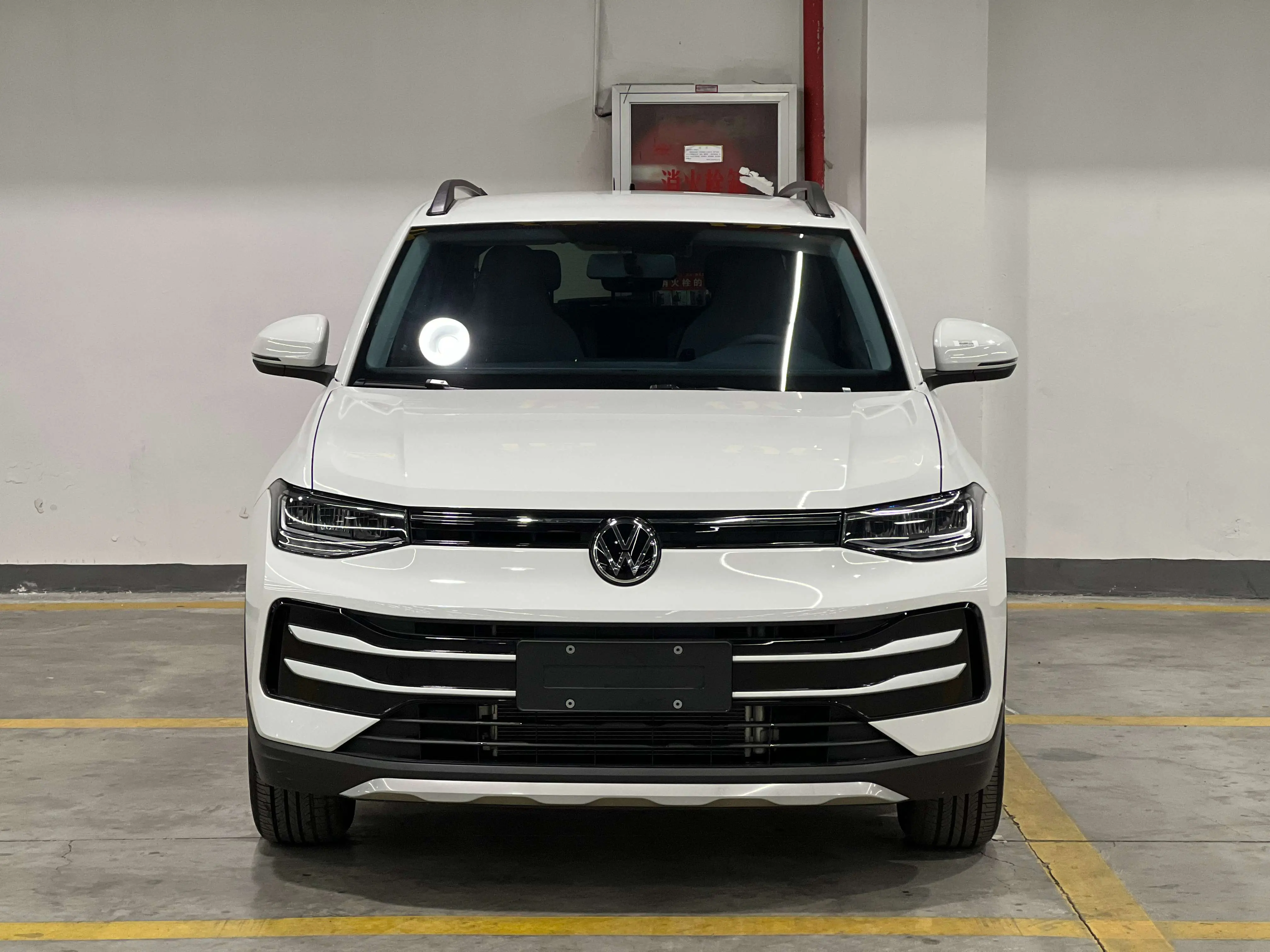 Volkswagen Tharu  из Китая