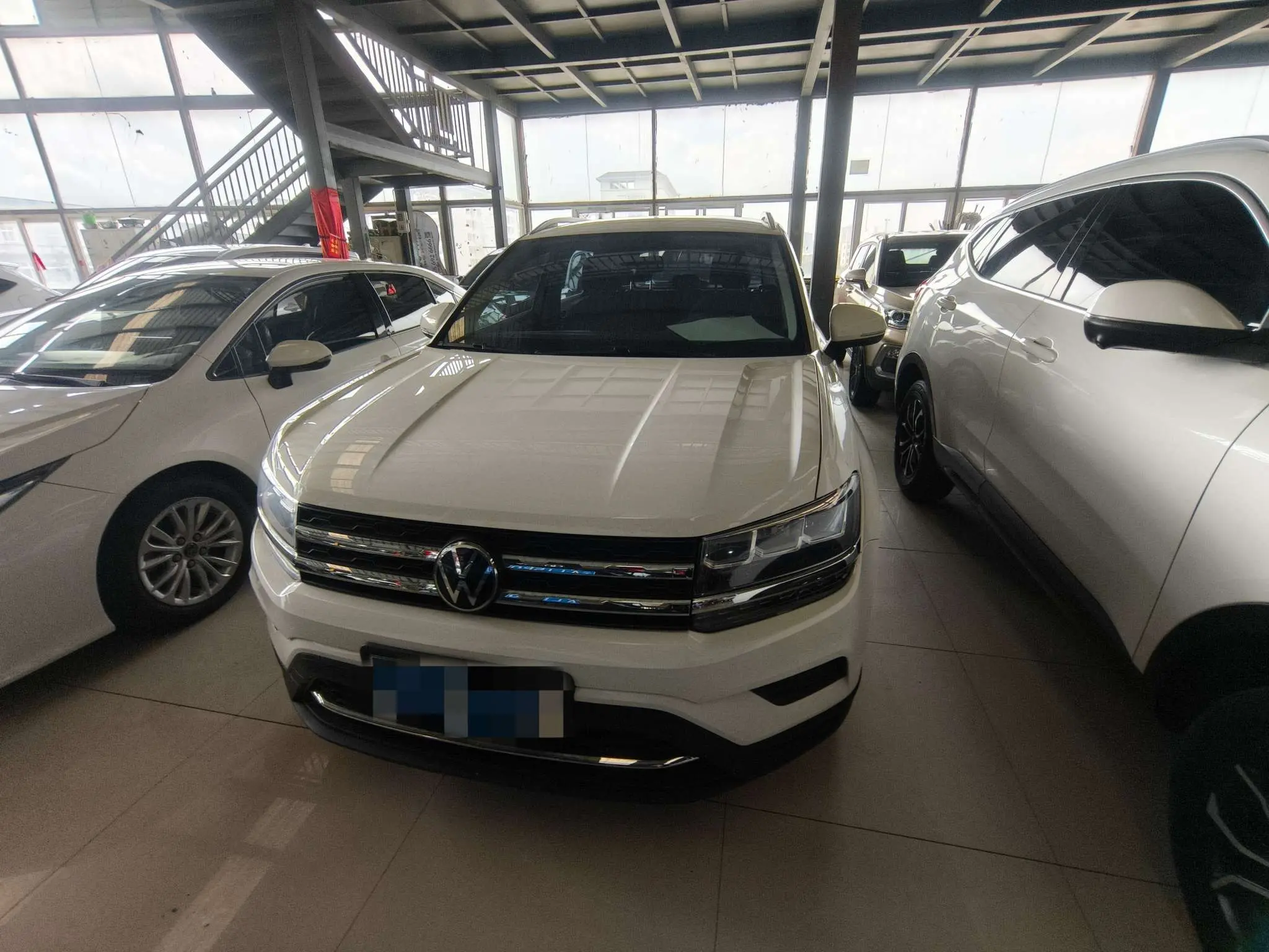 Volkswagen Tharu  из Китая