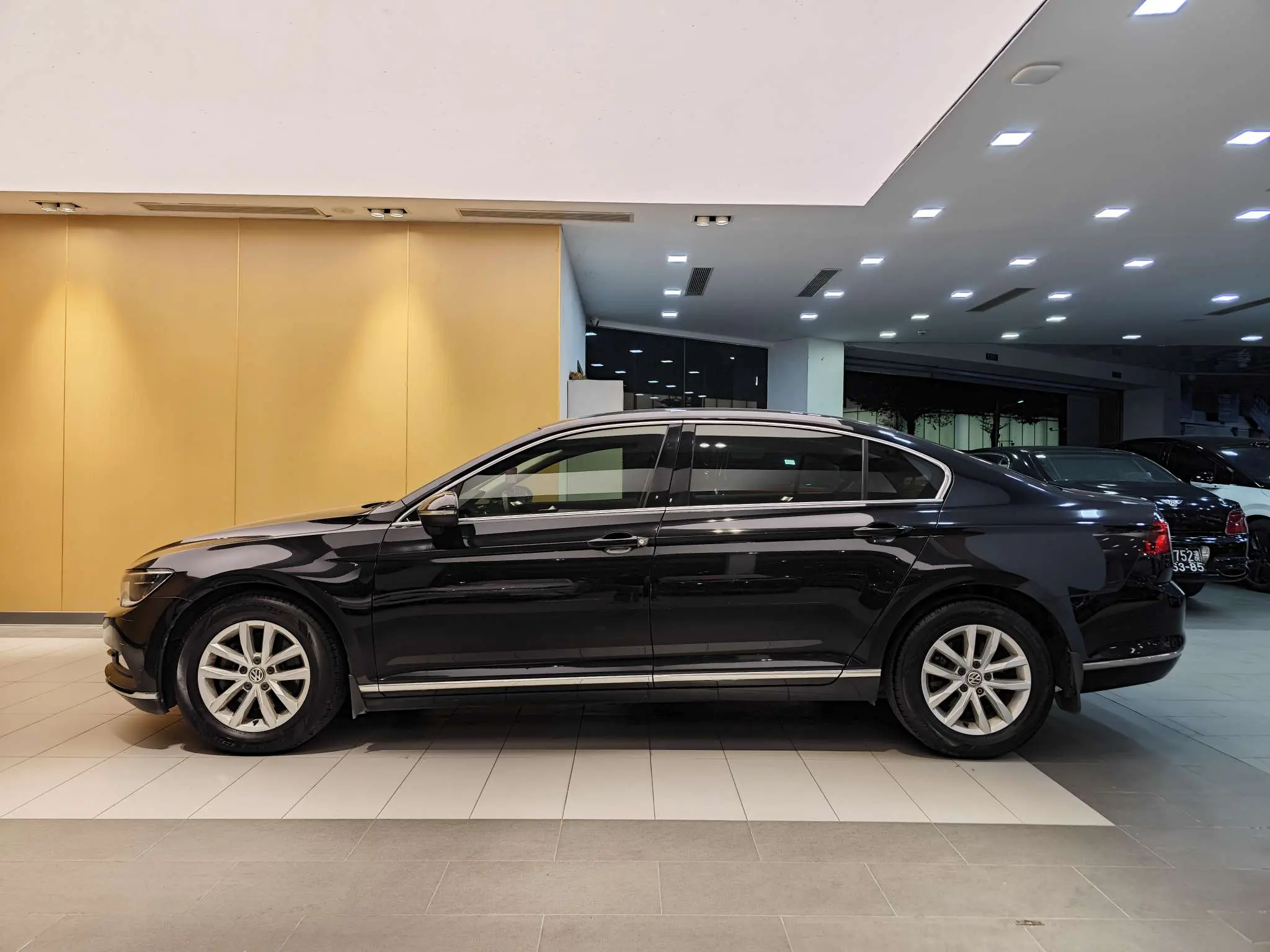 Volkswagen Magotan  из Китая