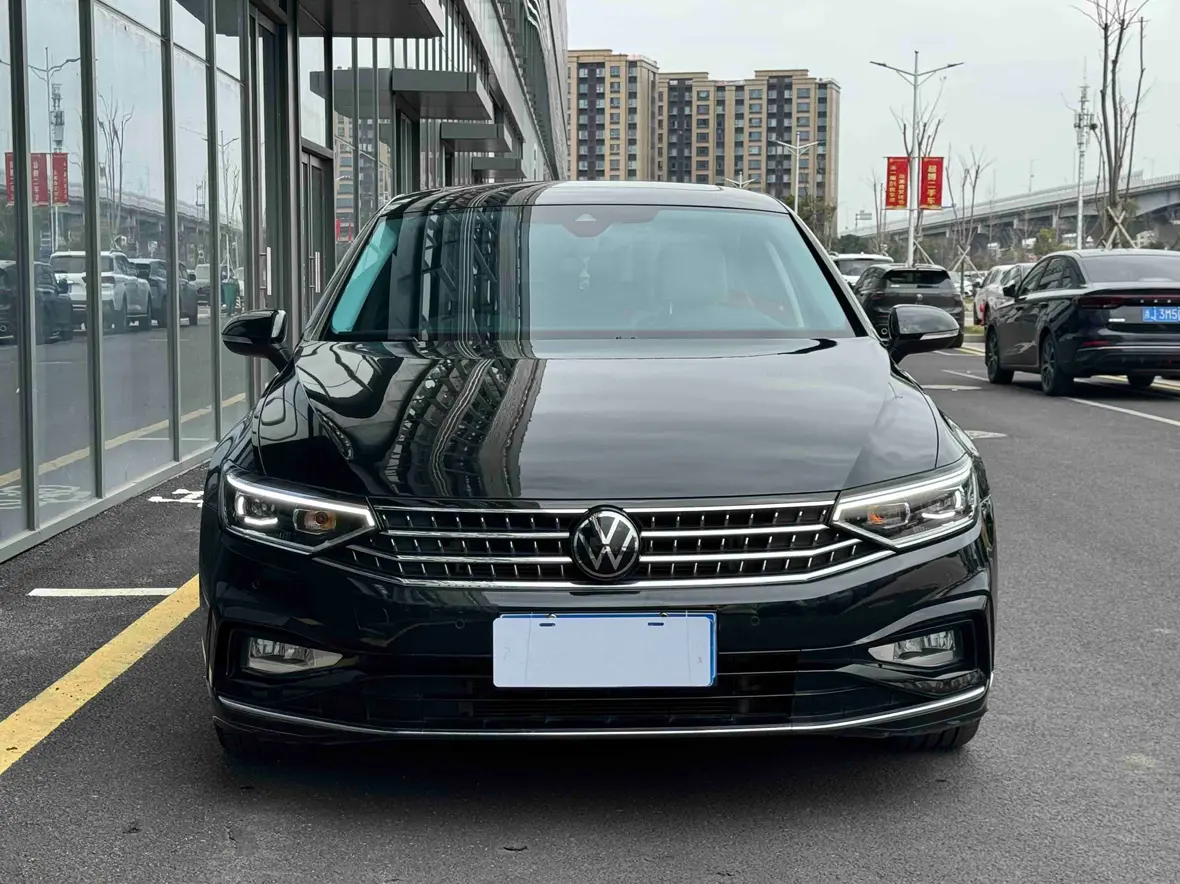 Volkswagen Magotan  из Китая