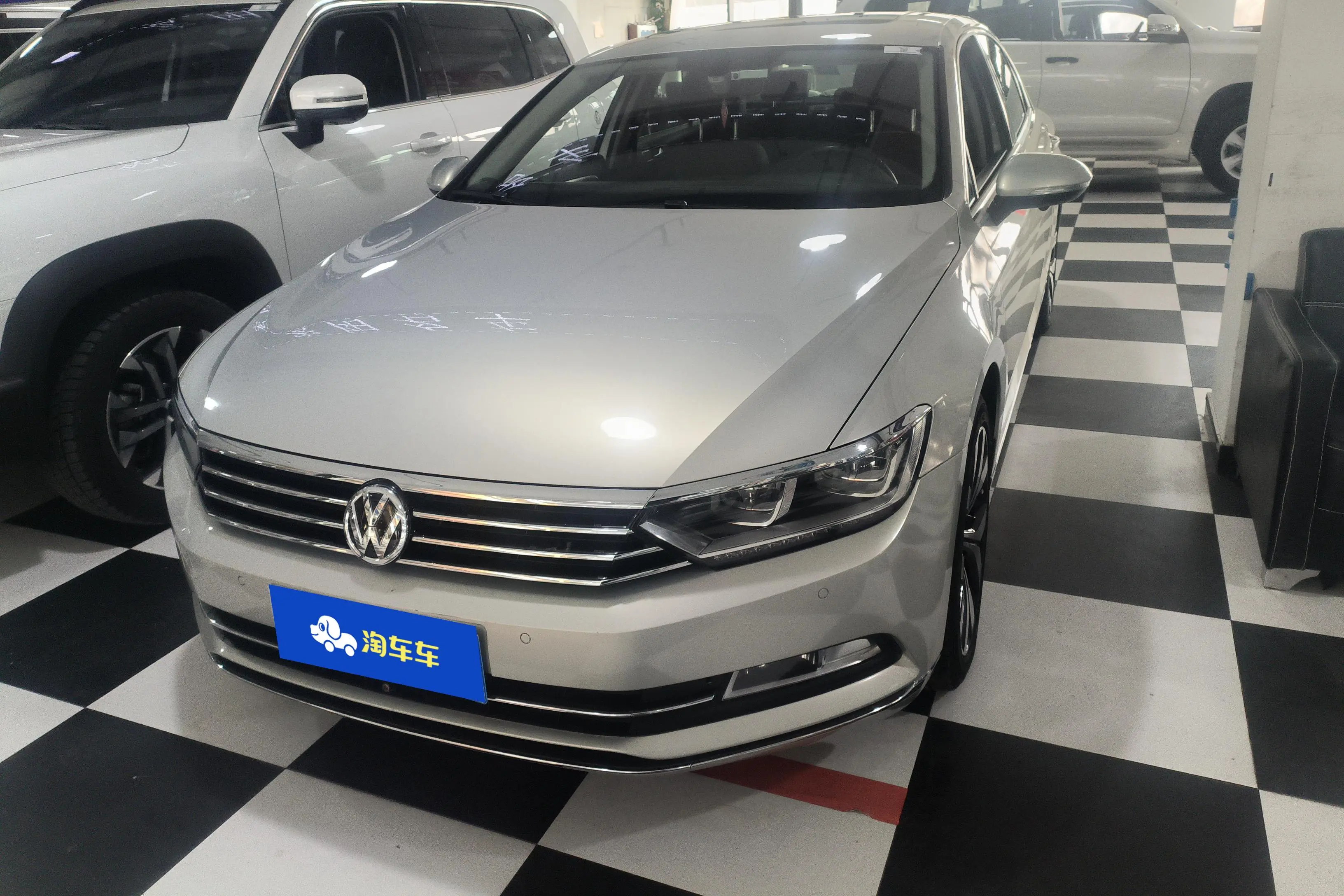 Volkswagen Magotan  из Китая