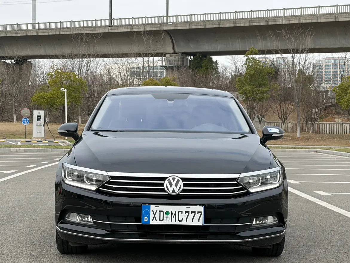 Volkswagen Magotan  из Китая