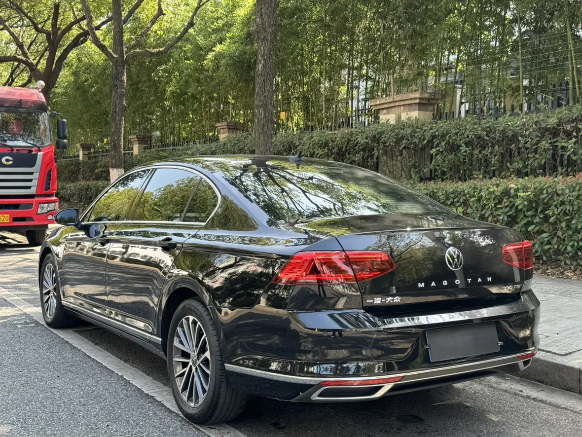 Volkswagen Magotan  из Китая